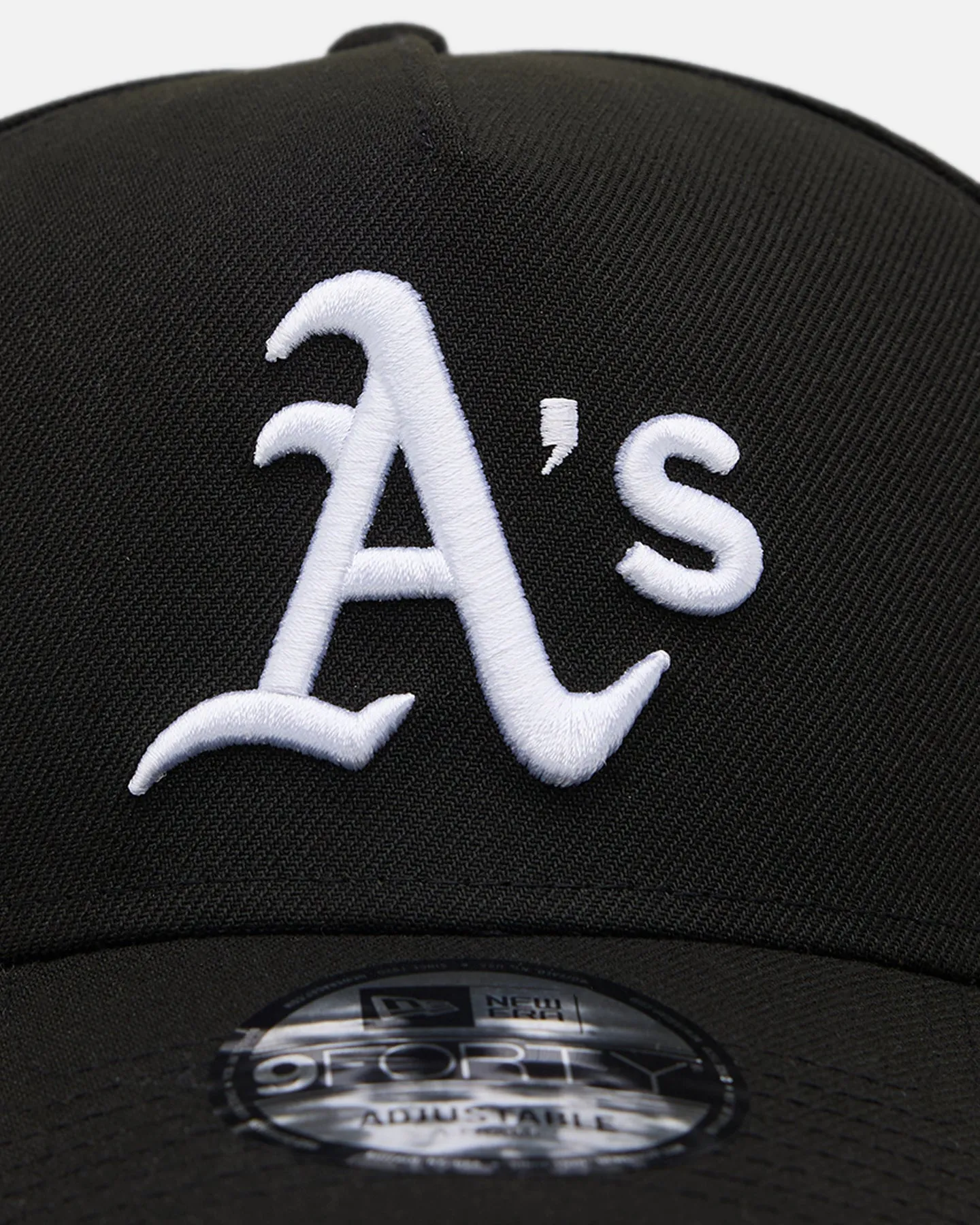 New Era Oakland Athletics 'Easy Black and White' 9FORTY A-Frame Snapback Black/White sold by Culture Kings product image thumbnail 5