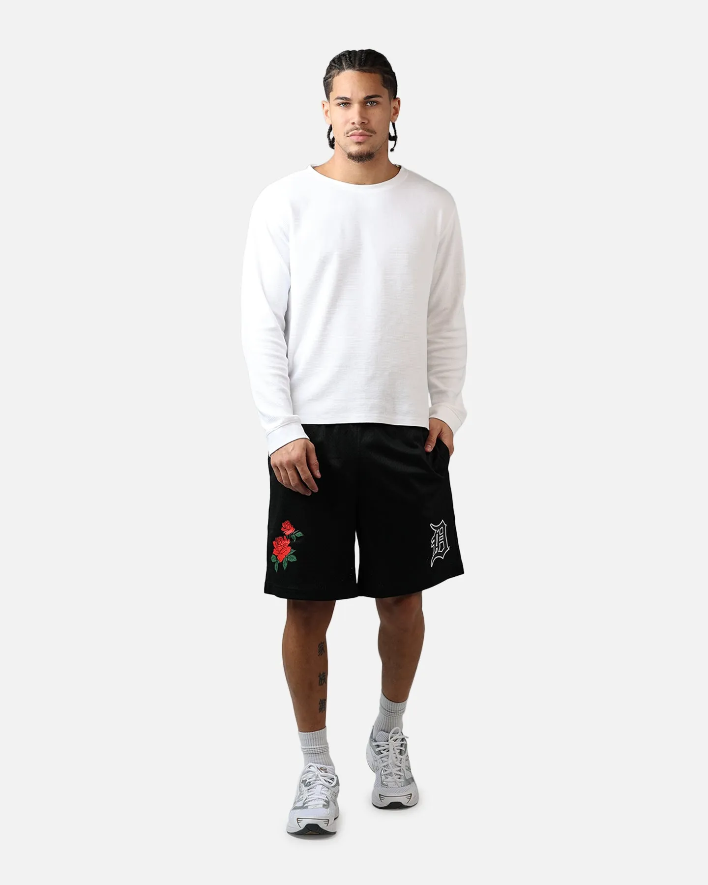 New Era Detroit Tigers Rose Shorts Black sold by Culture Kings product image thumbnail 2