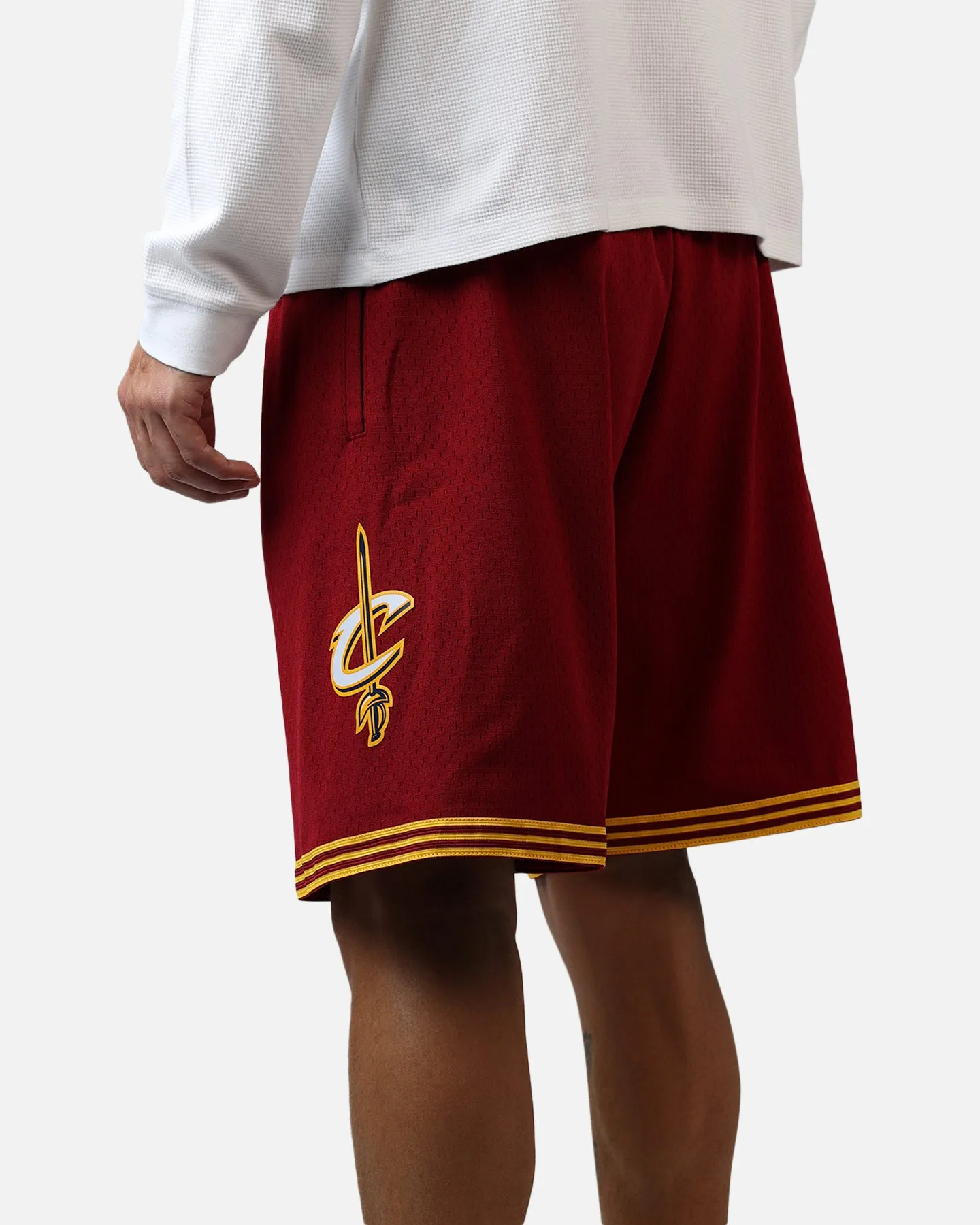 Mitchell & Ness Cleveland Cavaliers '15 Road Swingman Shorts Cardinal sold by Culture Kings product image thumbnail 5