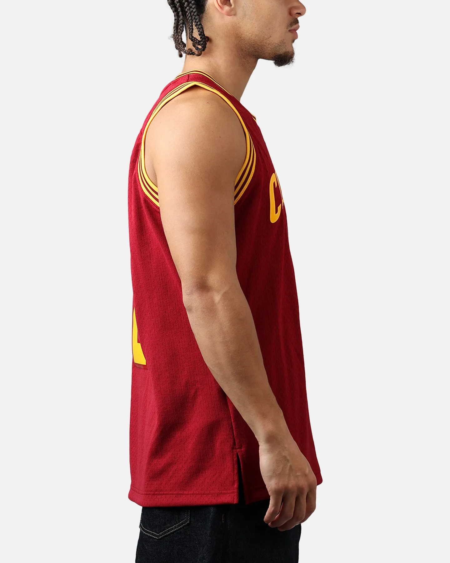 Mitchell & Ness Cleveland Cavaliers LeBron James #23 '15 Road Swingman Jersey Cardinal sold by Culture Kings product image thumbnail 4