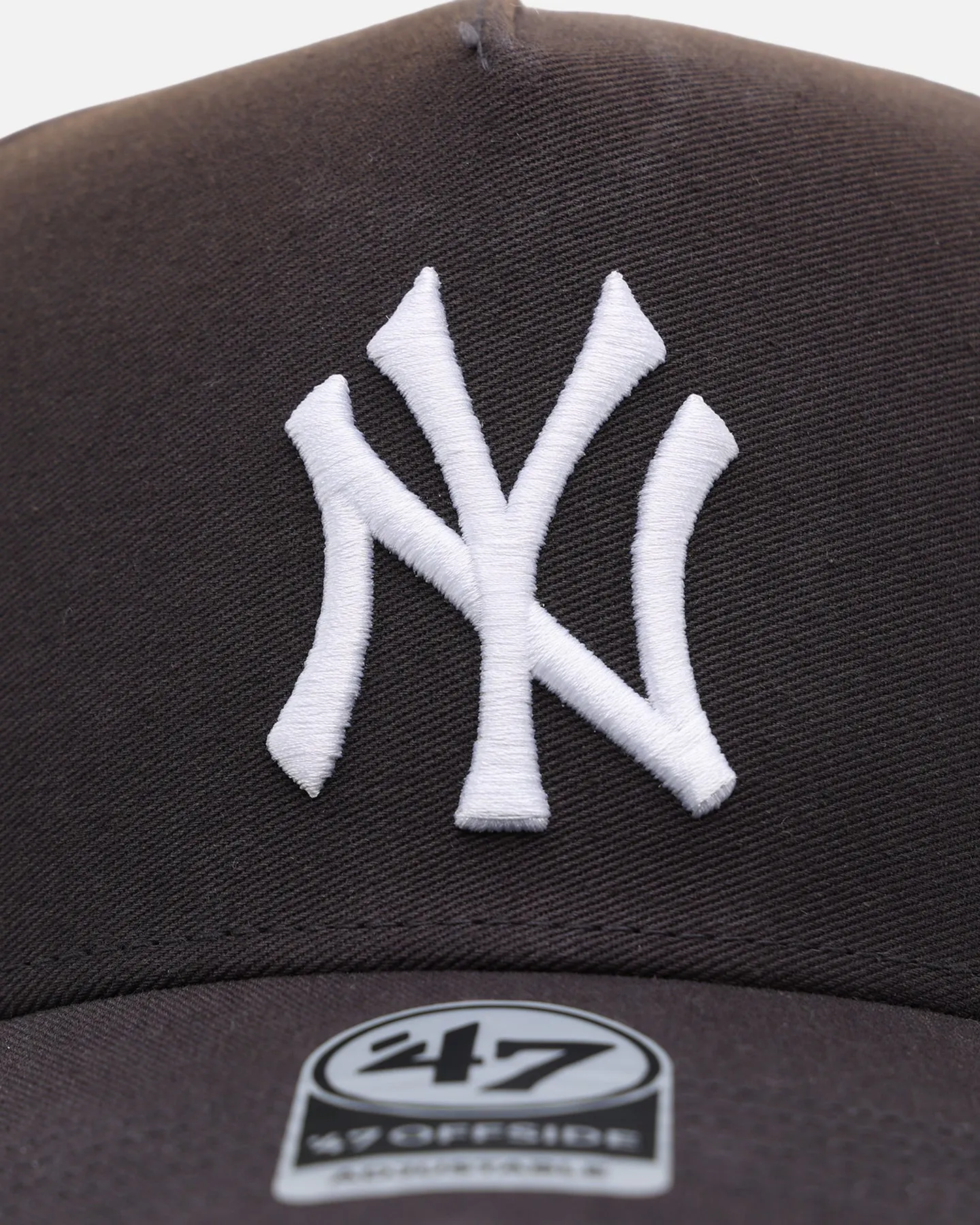 47 Brand New York Yankees 'Sun Fade' in 47 Offside Snapback Charcoal sold by Culture Kings product image thumbnail 5