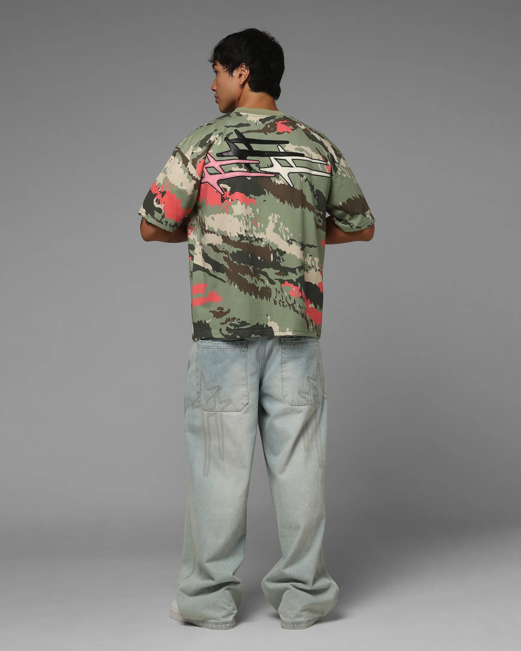 Loiter Hybrid Patch T-Shirt Camo sold by Culture Kings product image thumbnail 3