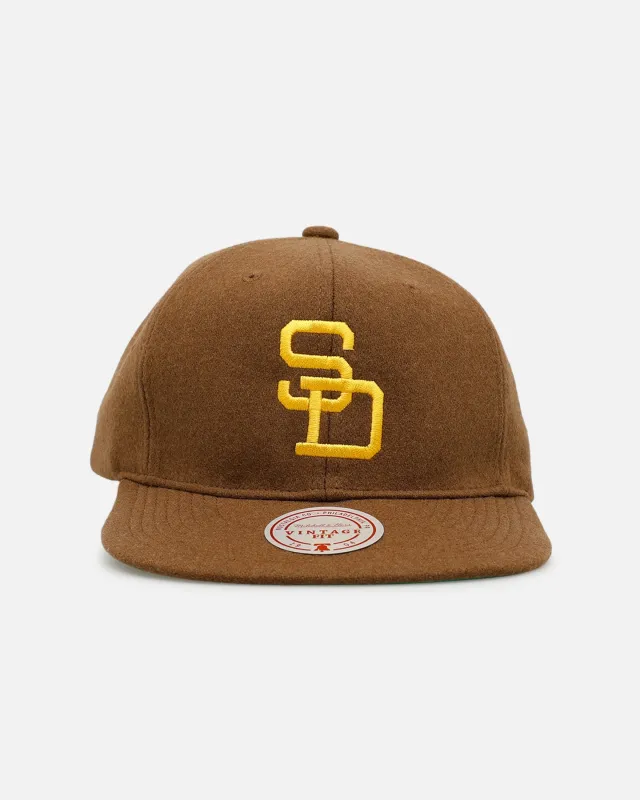 Mitchell & Ness San Diego Padres 'Vintage Baseball' Vintage Fit Strapback Brown made by Mitchell & Ness