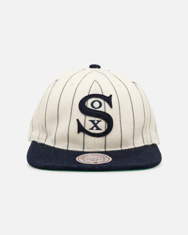 Mitchell & Ness Chicago White Sox 'Vintage Baseball' Vintage Fit Strapback Off White made by Mitchell & Ness