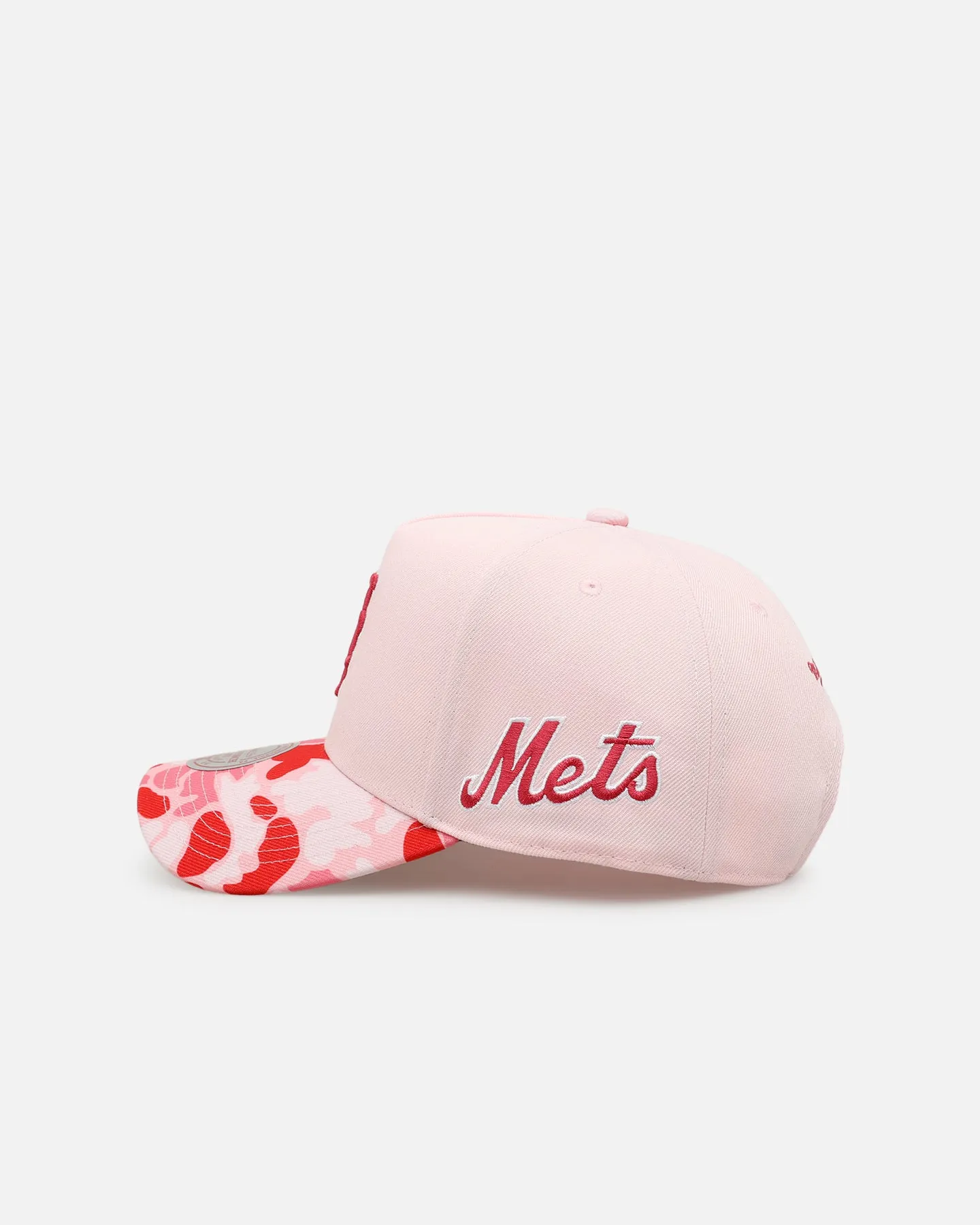 Mitchell & Ness New York Mets 'Pink Camo' Pro Pinch Snapback Pink sold by Culture Kings product image thumbnail 4
