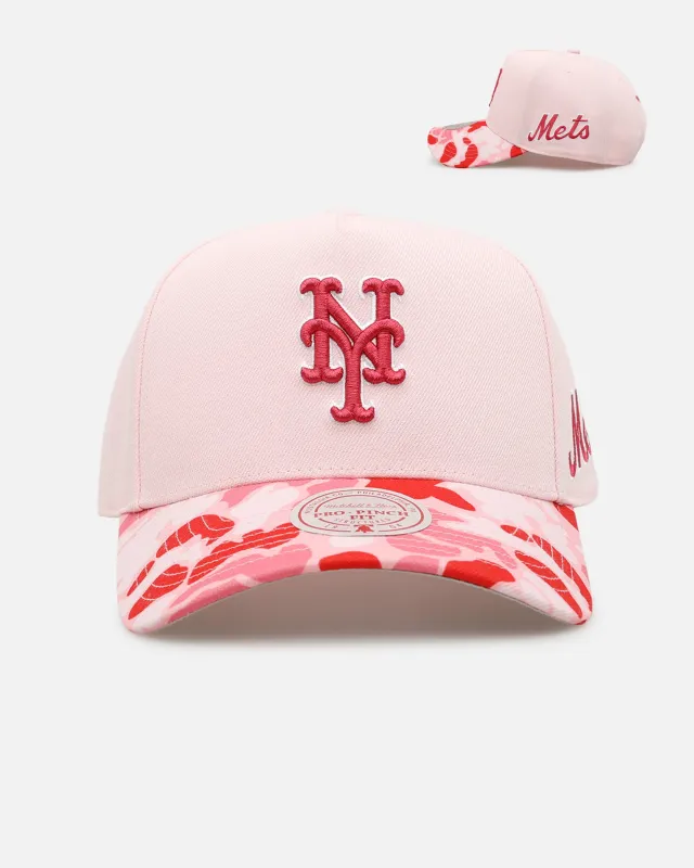 Mitchell & Ness New York Mets 'Pink Camo' Pro Pinch Snapback Pink made by Mitchell & Ness