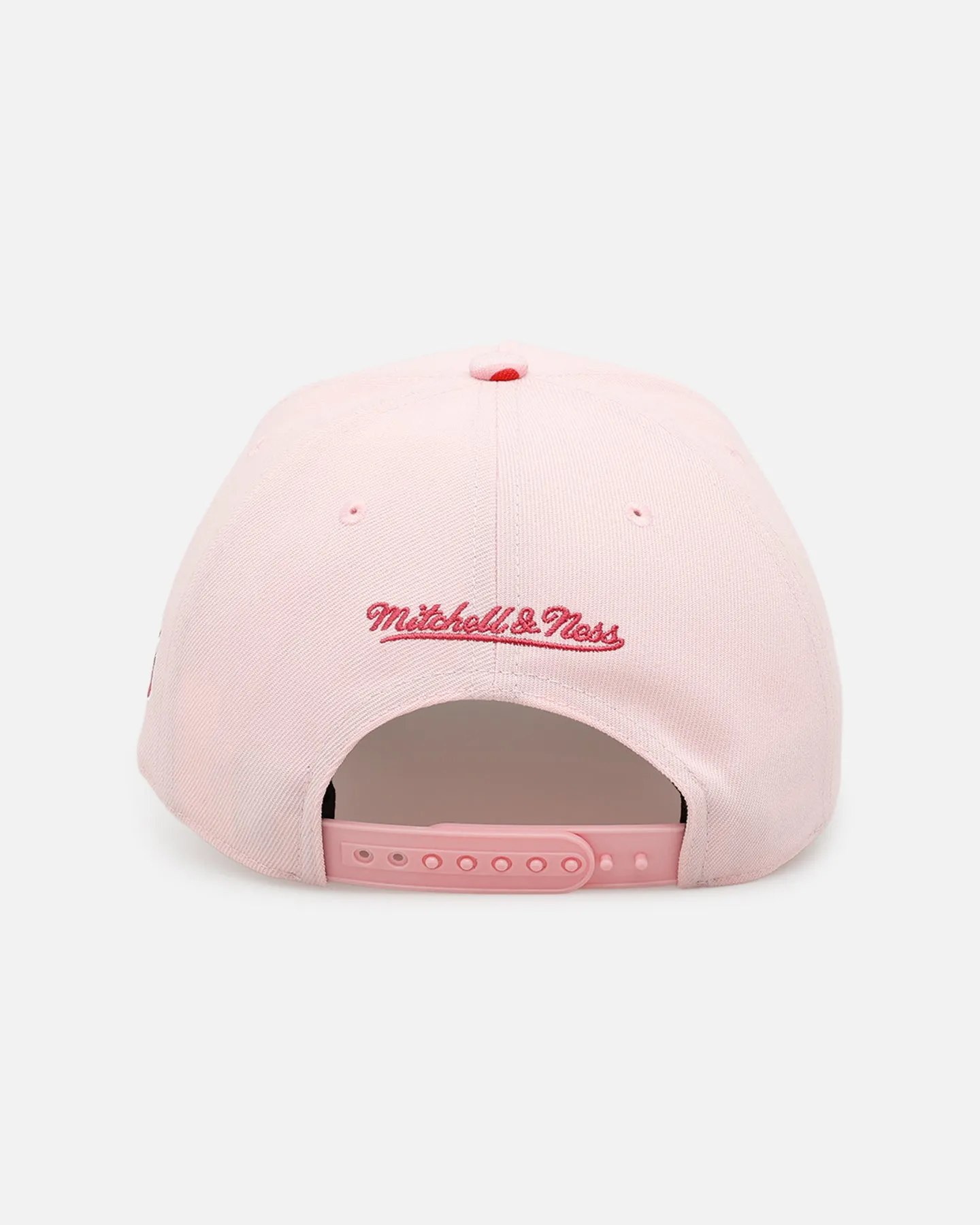 Mitchell & Ness New York Mets 'Pink Camo' Pro Pinch Snapback Pink sold by Culture Kings product image thumbnail 2