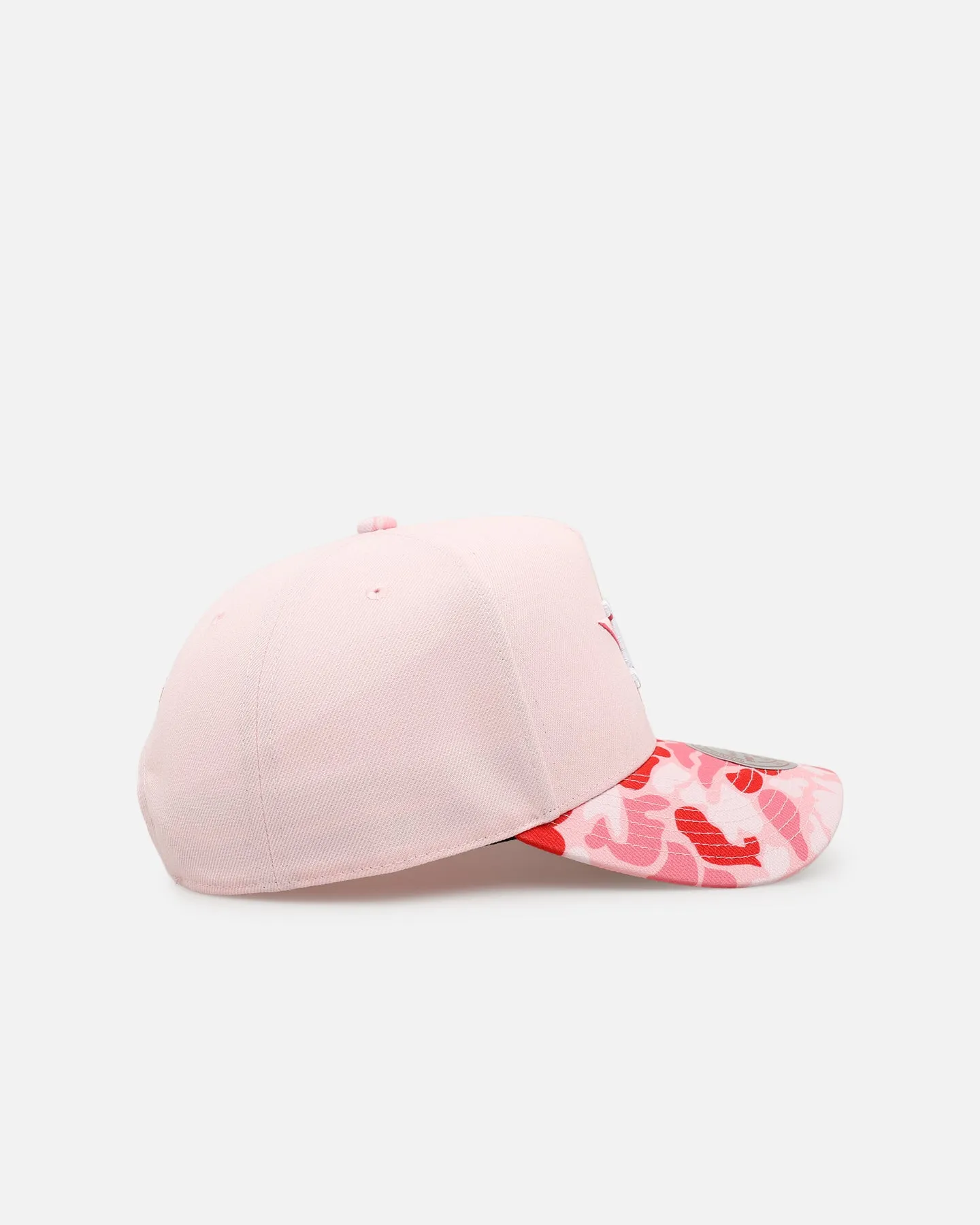 Mitchell & Ness Houston Astros 'Pink Camo' Pro Pinch Snapback Pink sold by Culture Kings product image thumbnail 3