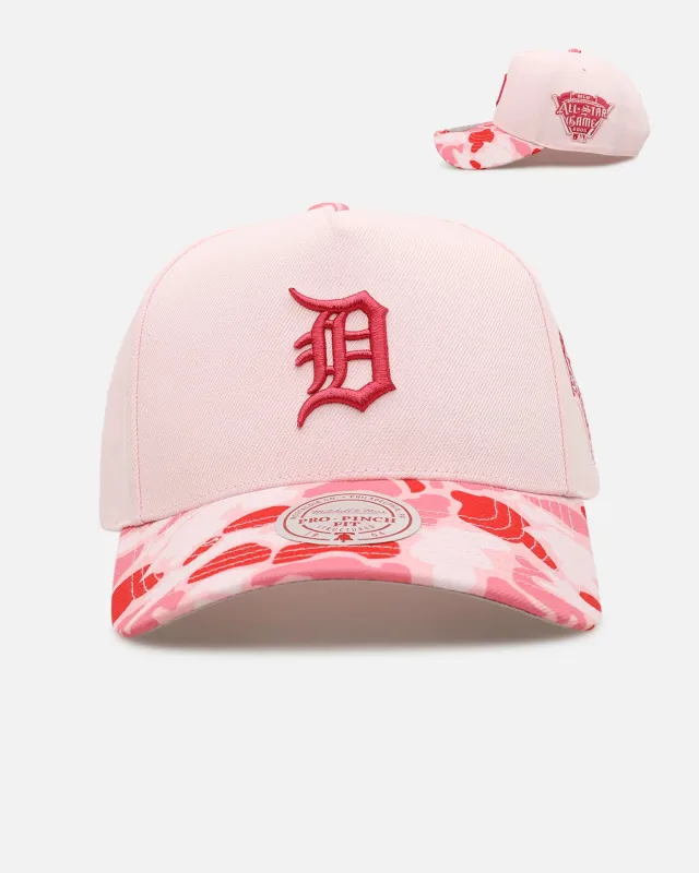 Mitchell & Ness Detroit Tigers 'Pink Camo' Pro Pinch Snapback Pink made by Mitchell & Ness