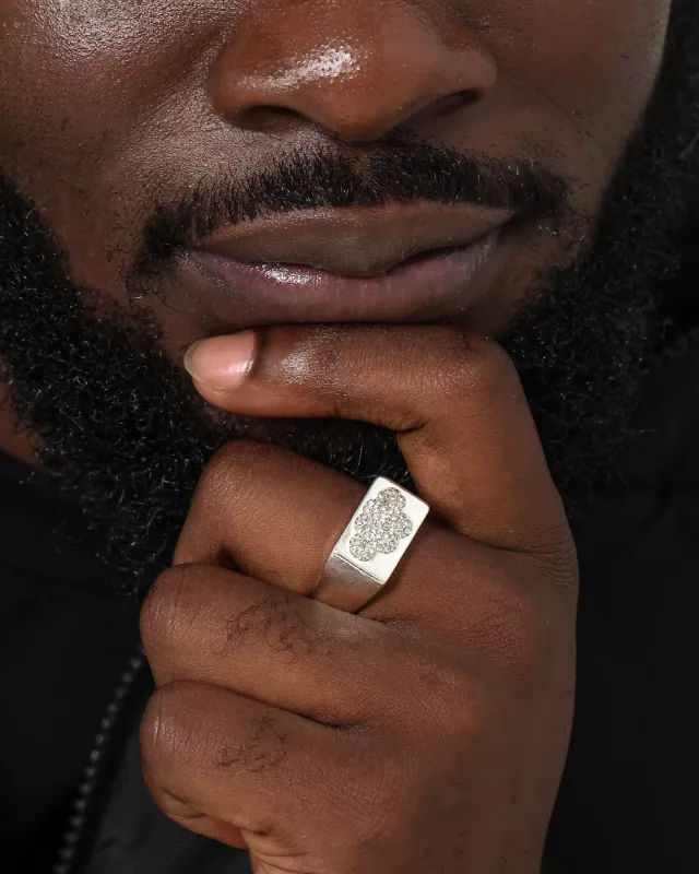 Wild For The Weekend Cloud Crystal Signet Ring (Large) Silver made by Culture Kings