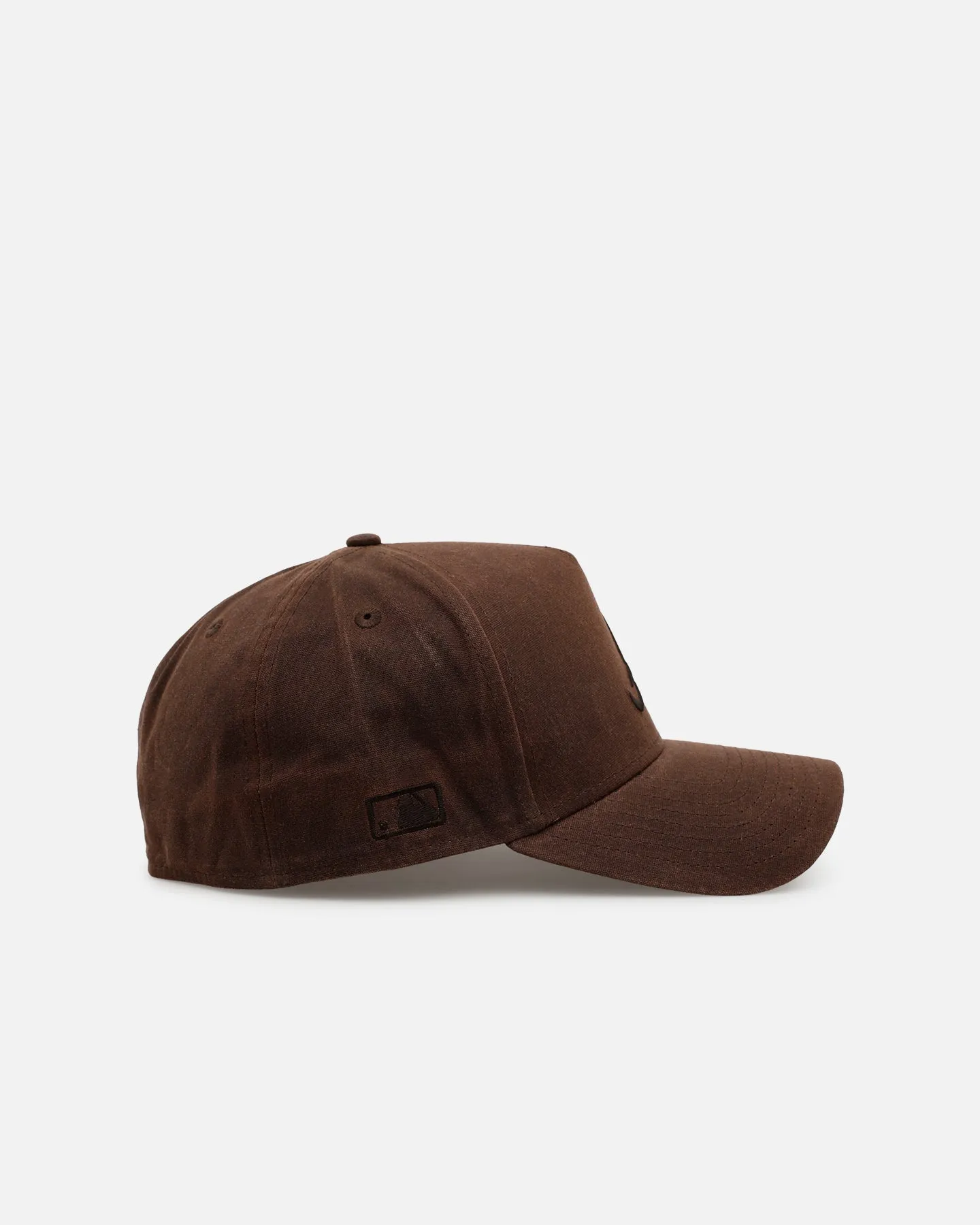 New Era Atlanta Braves 'Waxed Canvas QS' 59FORTY A-Frame Fitted Brown sold by Culture Kings product image thumbnail 3