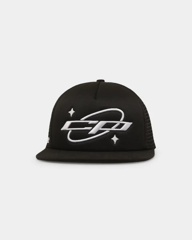 Carré Star Sign Trucker Snapback Black made by Culture Kings