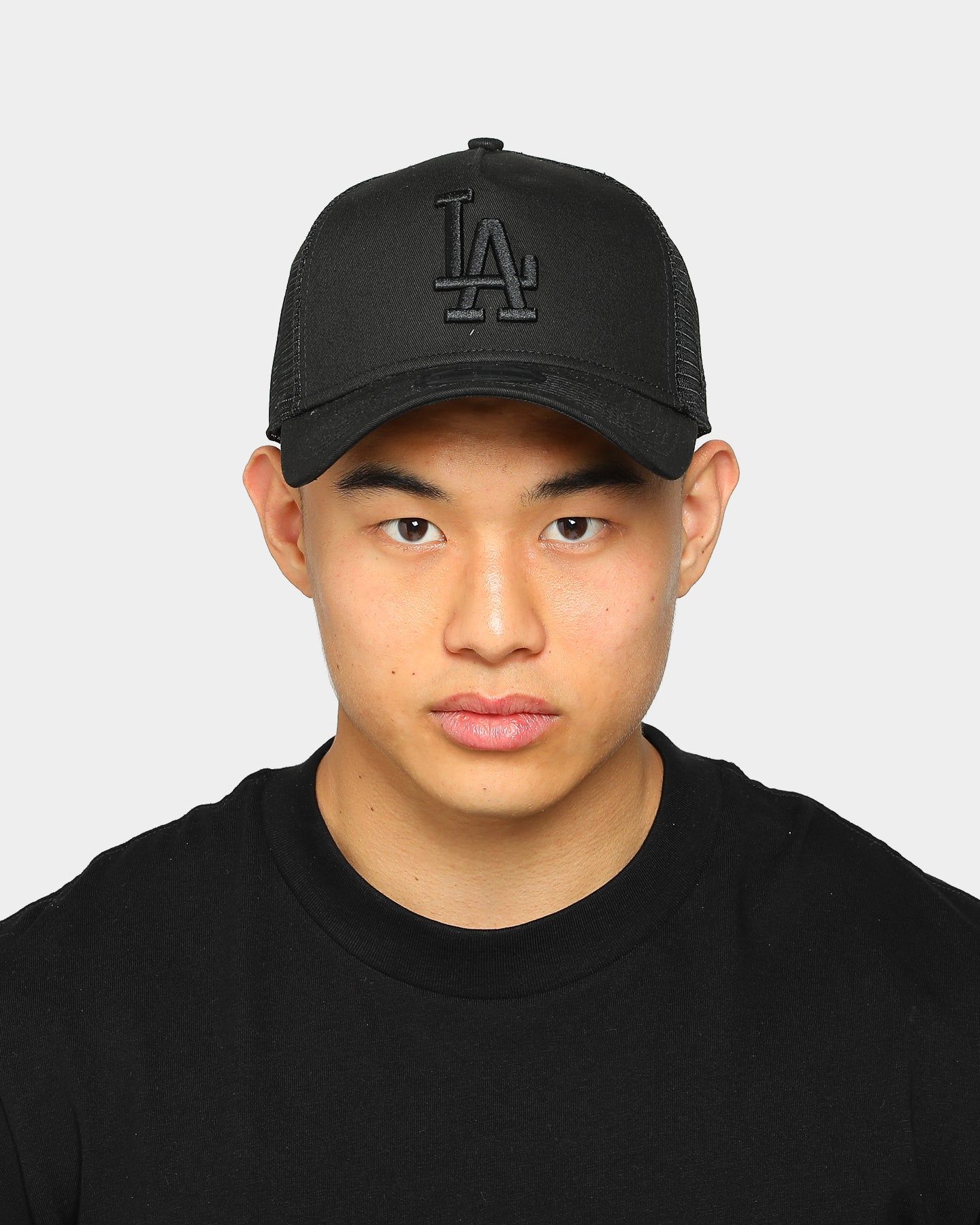 New Era Los Angeles Dodgers 9FORTY A-Frame Trucker Black/Black sold by Culture Kings product image thumbnail 2