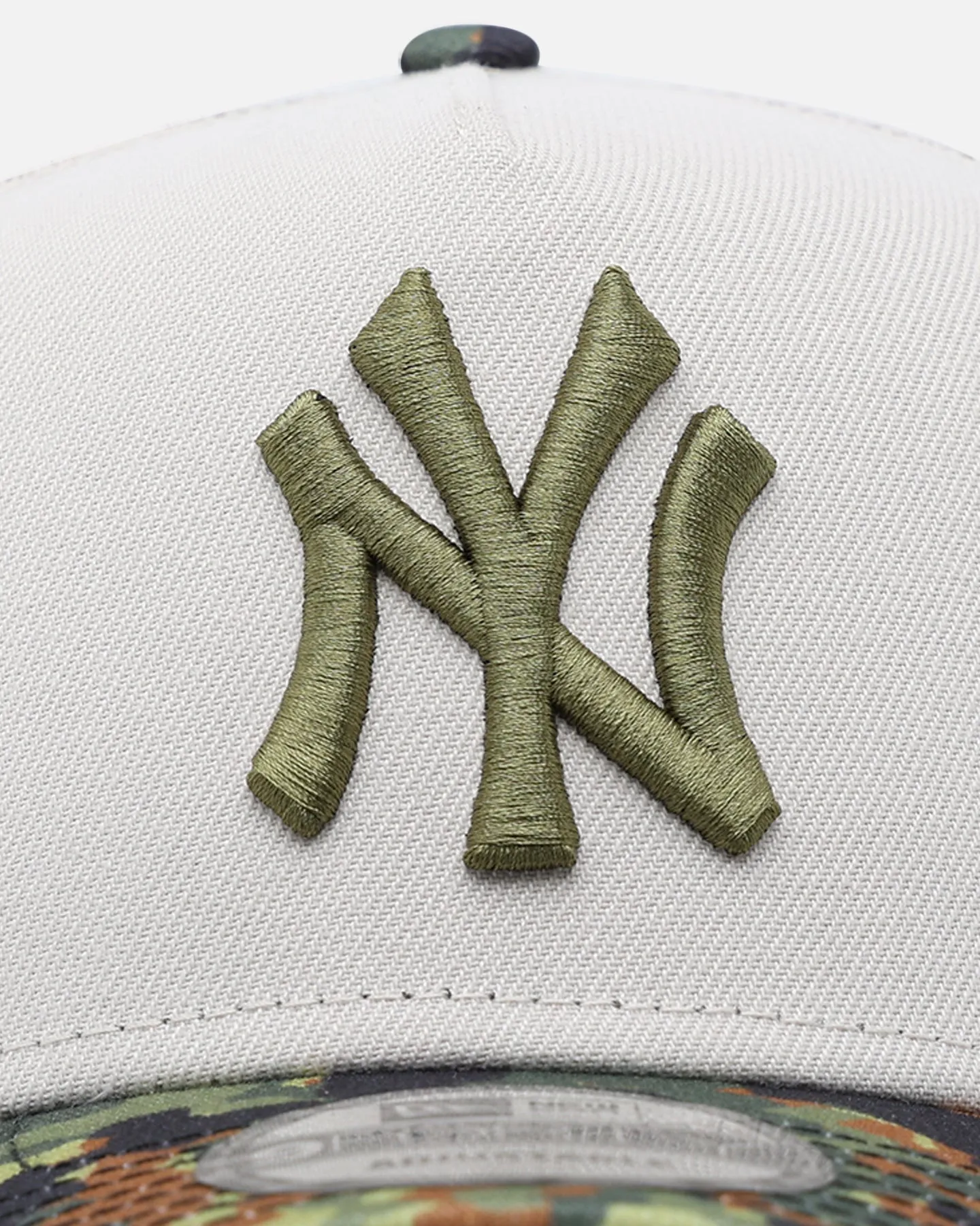 New Era New York Yankees "Camo Visor" 9FORTY A-Frame Trucker Snapback Stone/Olive sold by Culture Kings product image thumbnail 5