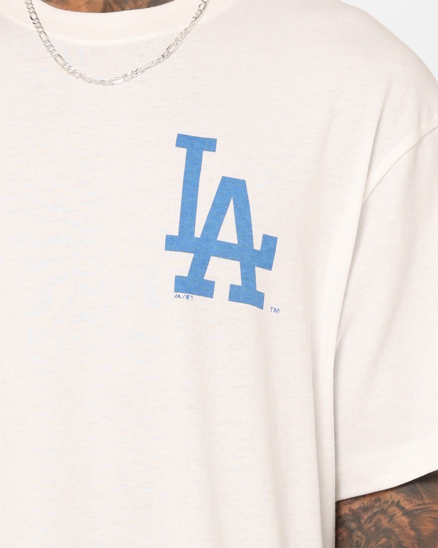 Majestic Athletic Los Angeles Dodgers MLB Resort T-Shirt Vintage White sold by Culture Kings product image thumbnail 4