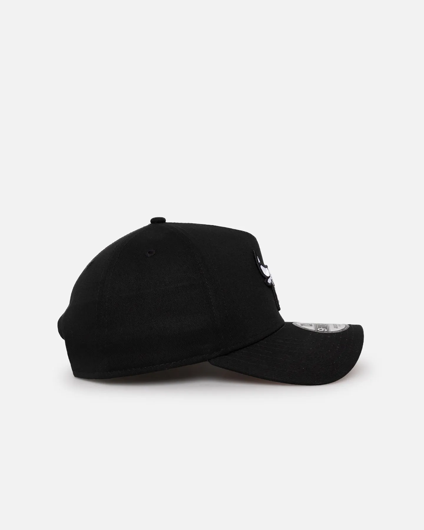 New Era Chicago Bulls 'Pink Satin Hearts' 9FORTY A-Frame Snapback Black/White sold by Culture Kings product image thumbnail 3