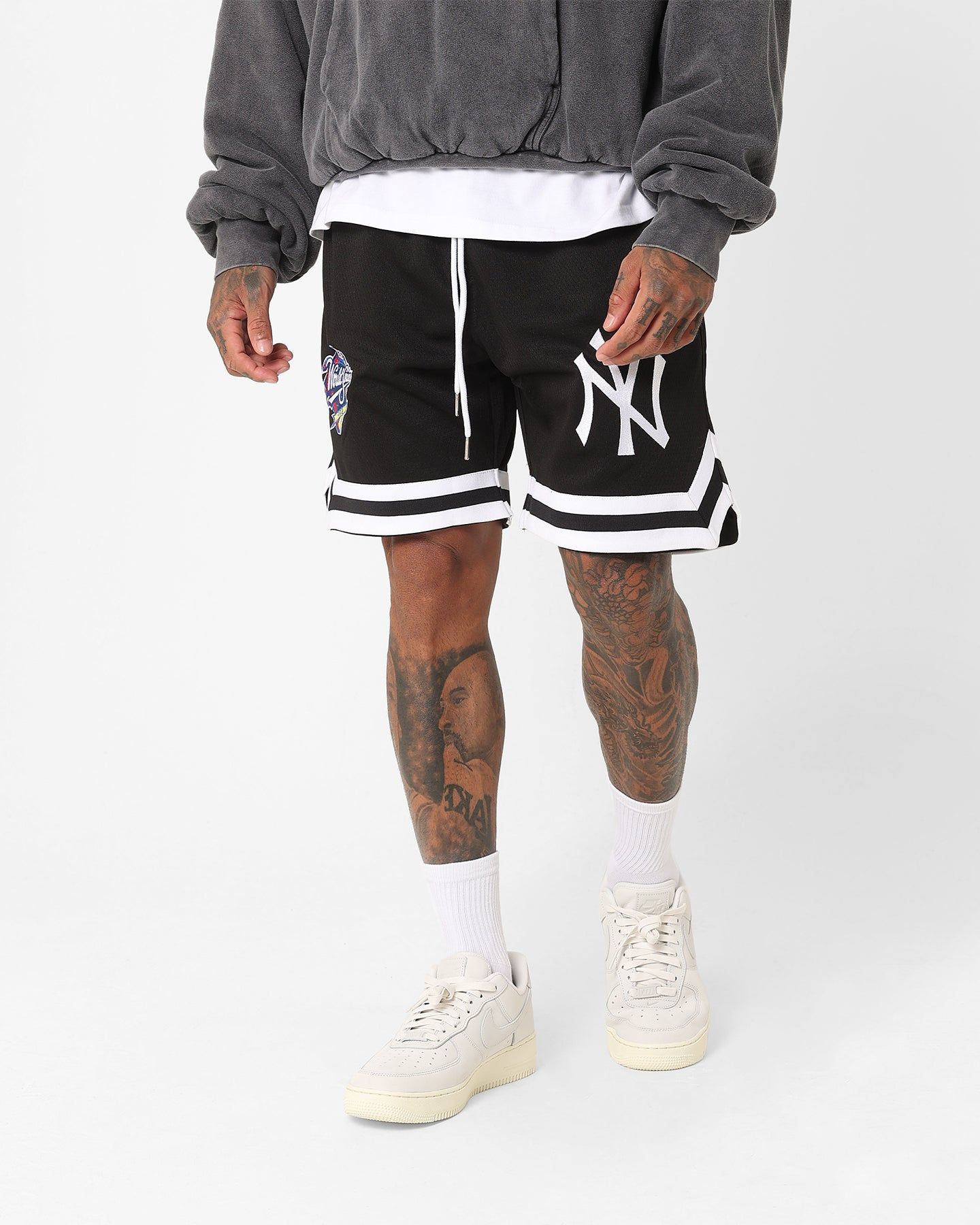 New Era New York Yankees Logo Emblem Shorts Black sold by Culture Kings