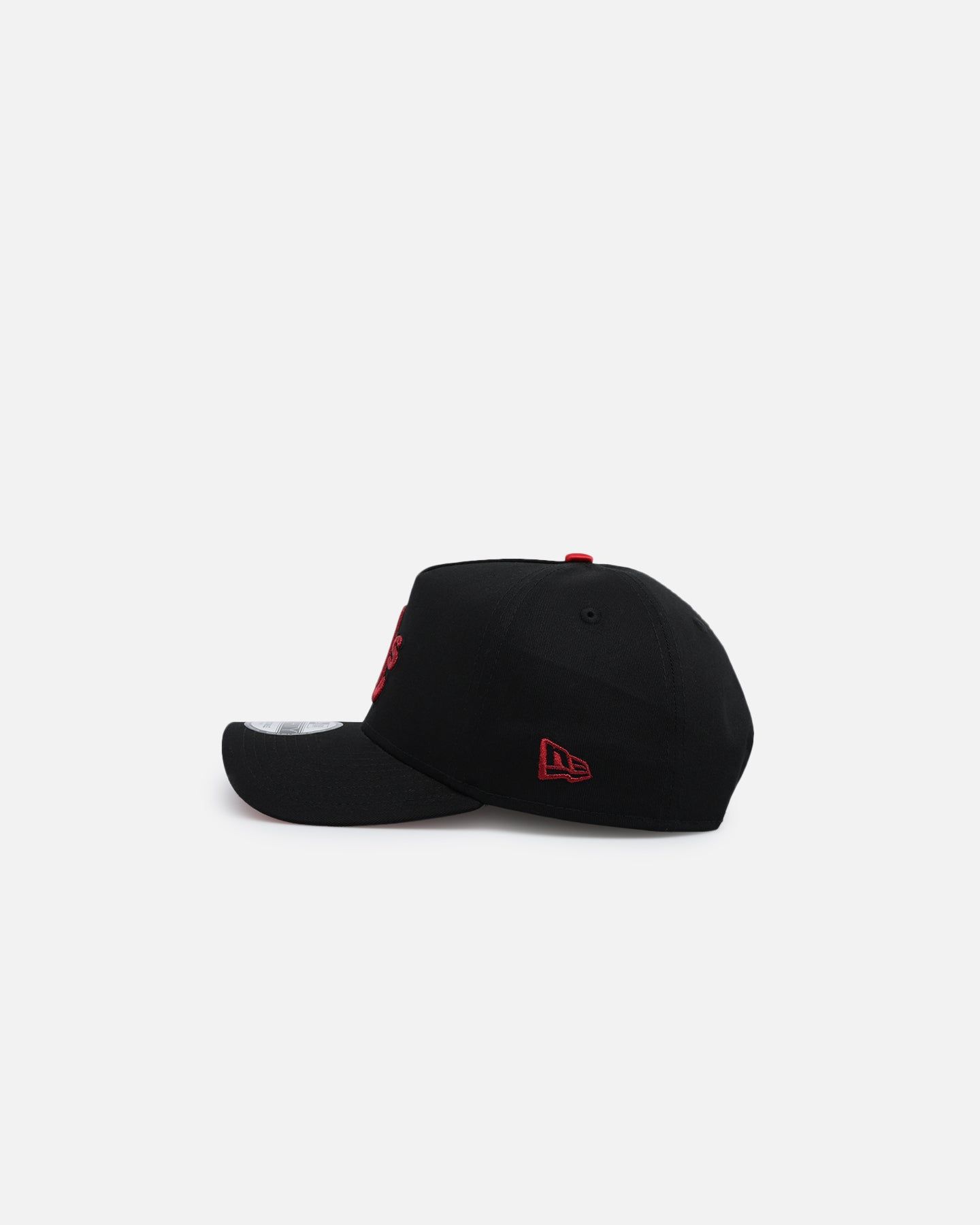 New Era Oakland Athletics 'Satin Scarlet' 9FORTY A-Frame Snapback Black/Scarlet sold by Culture Kings product image thumbnail 4