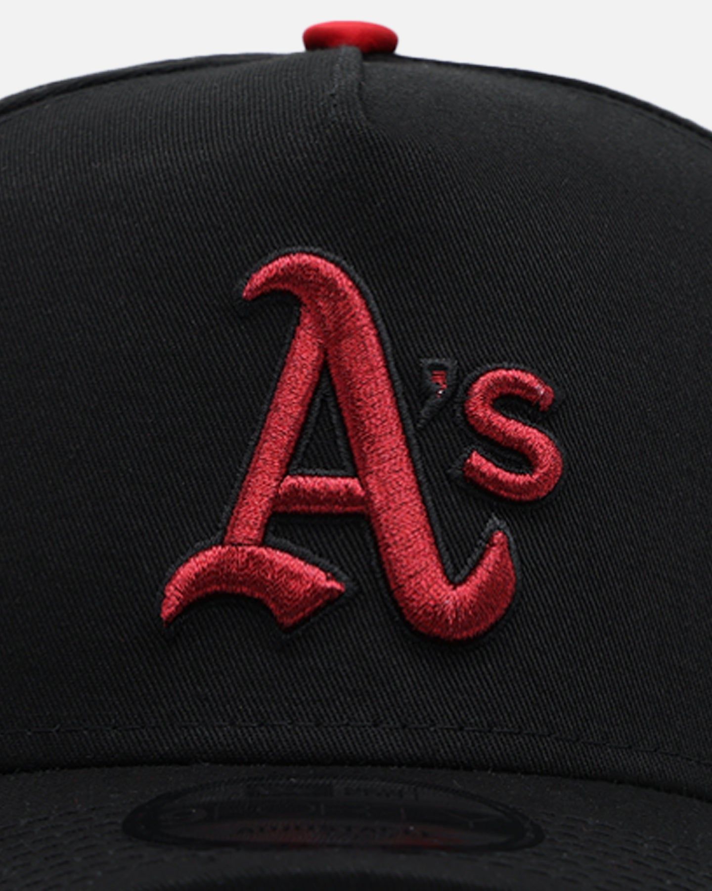 New Era Oakland Athletics 'Satin Scarlet' 9FORTY A-Frame Snapback Black/Scarlet sold by Culture Kings product image thumbnail 5