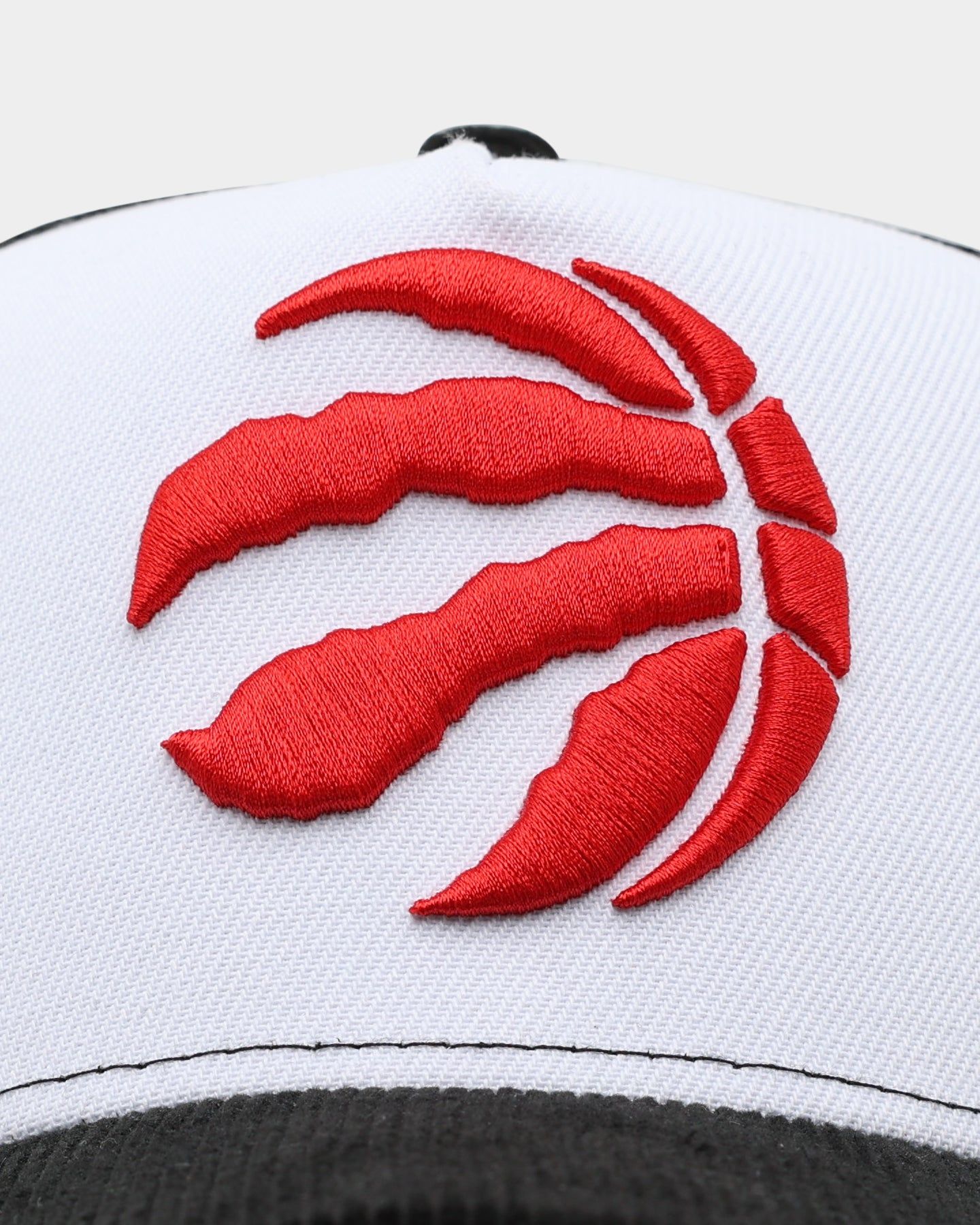 New Era Toronto Raptors 'NBA Summer League' 9FORTY A-Frame Snapback Black/White sold by Culture Kings product image thumbnail 5