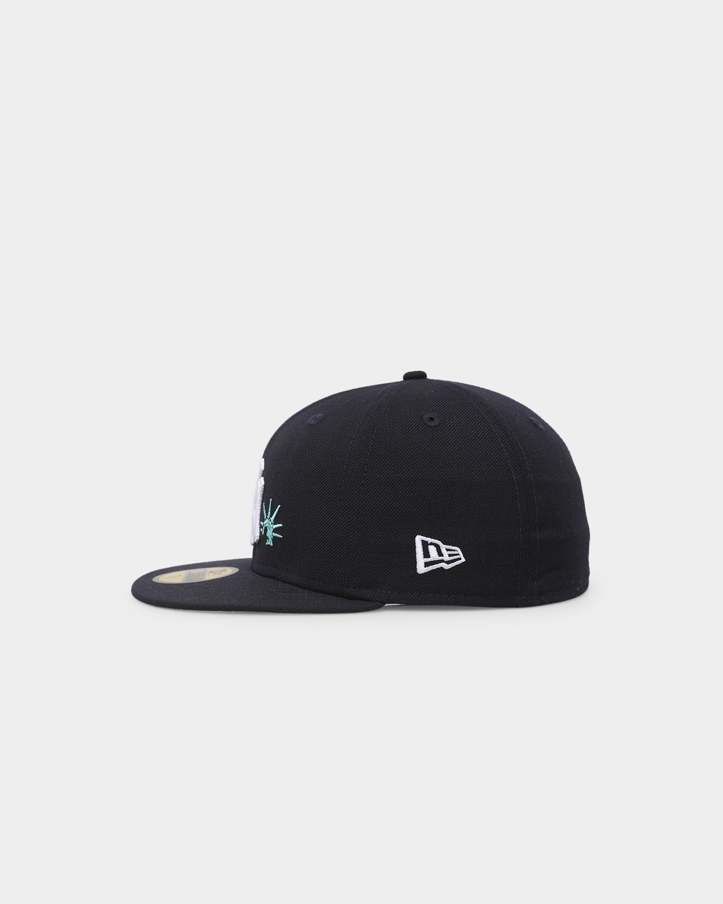 New Era New York Yankees 59FIFTY Fitted Navy sold by Culture Kings product image thumbnail 4