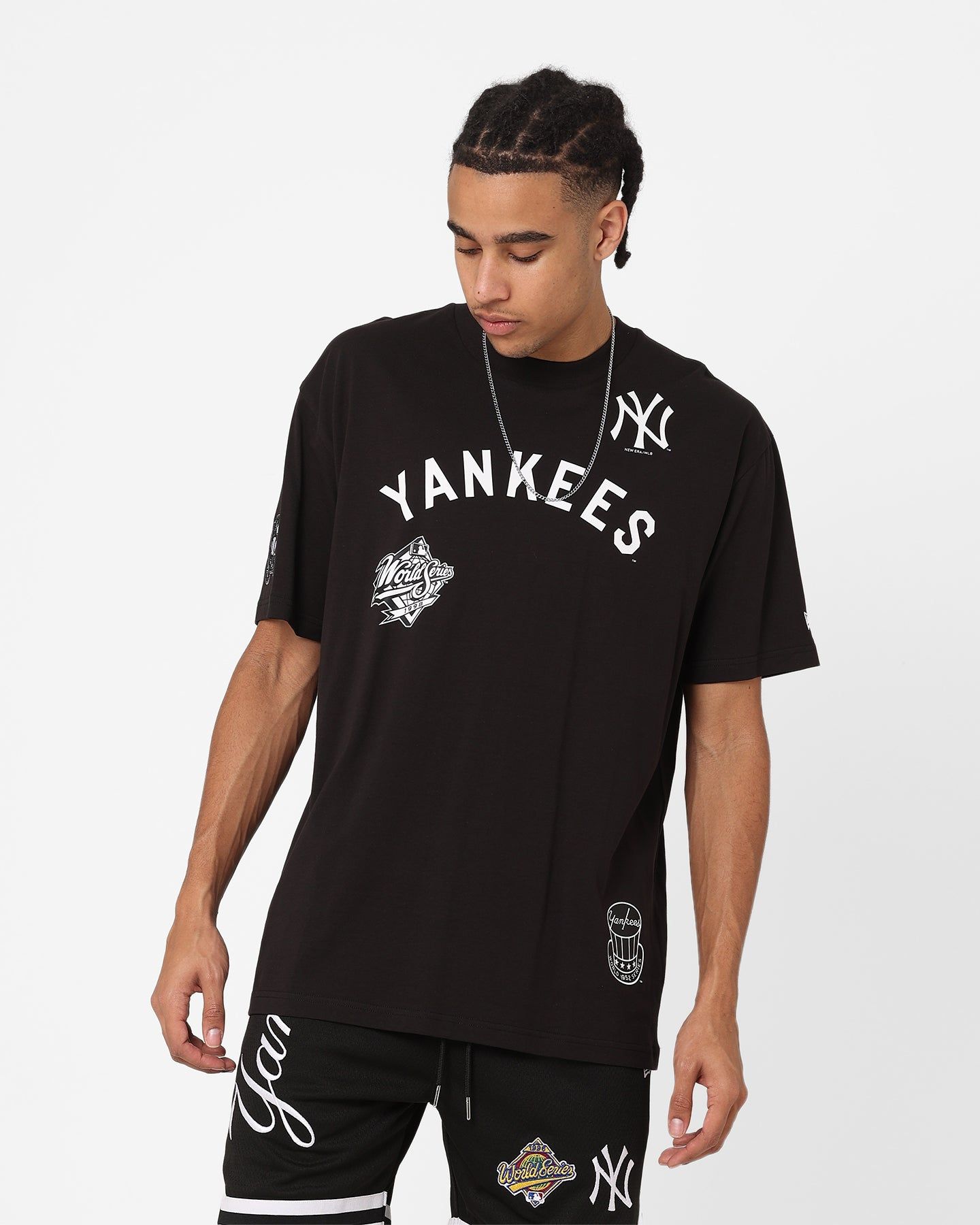 New Era New York Yankees Oversized T-Shirt Black sold by Culture Kings