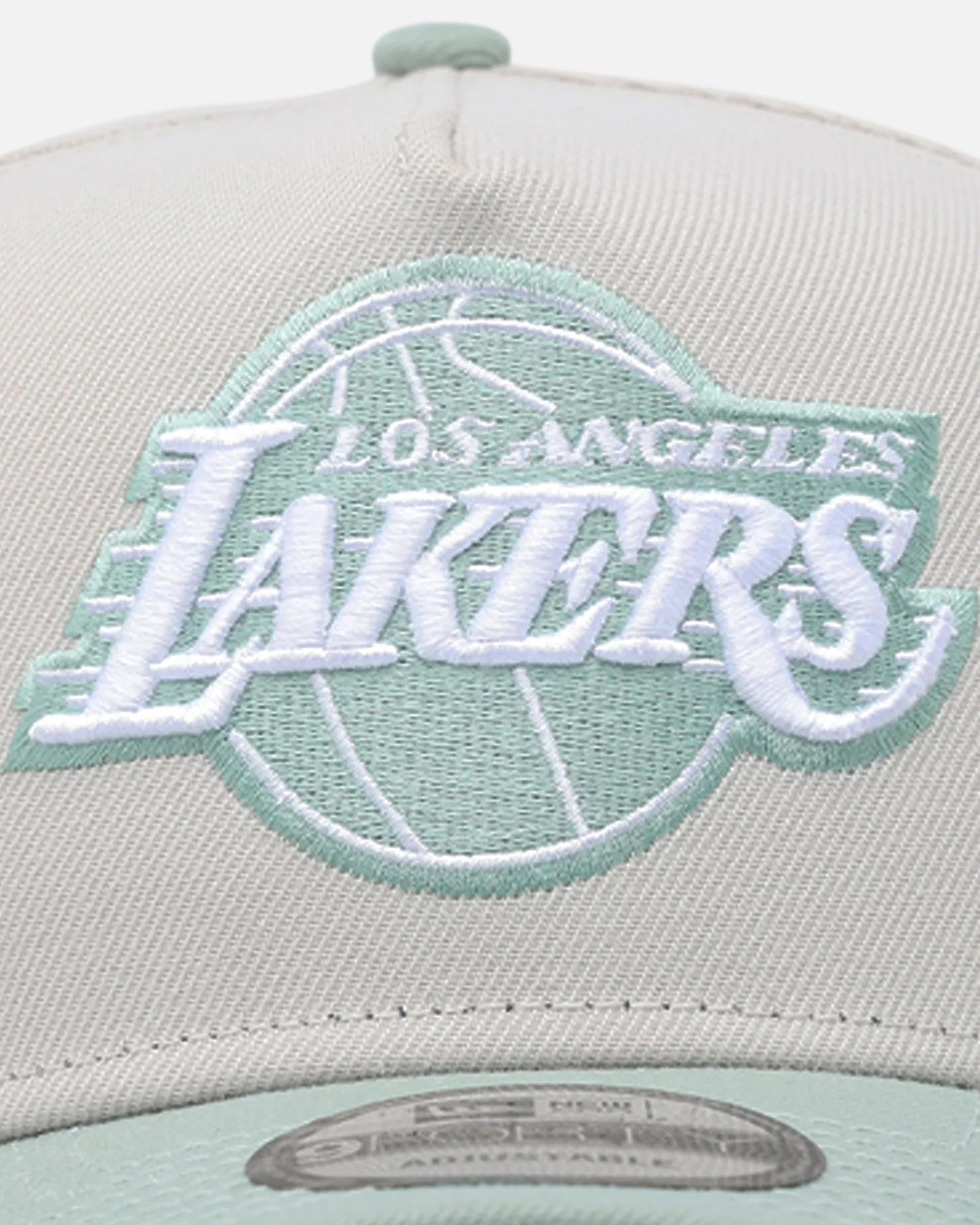 New Era Los Angeles Lakers 'Sea Glass' 9FORTY A-Frame Snapback Stone/Green sold by Culture Kings product image thumbnail 5