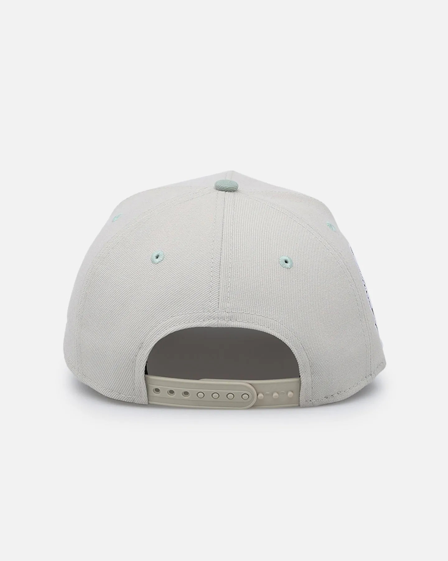 New Era Los Angeles Lakers 'Sea Glass' 9FORTY A-Frame Snapback Stone/Green sold by Culture Kings product image thumbnail 2