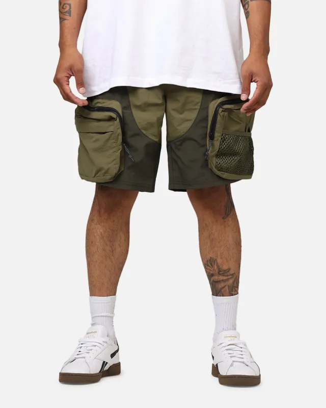 MNML Active Cargo Shorts Black | Parallel