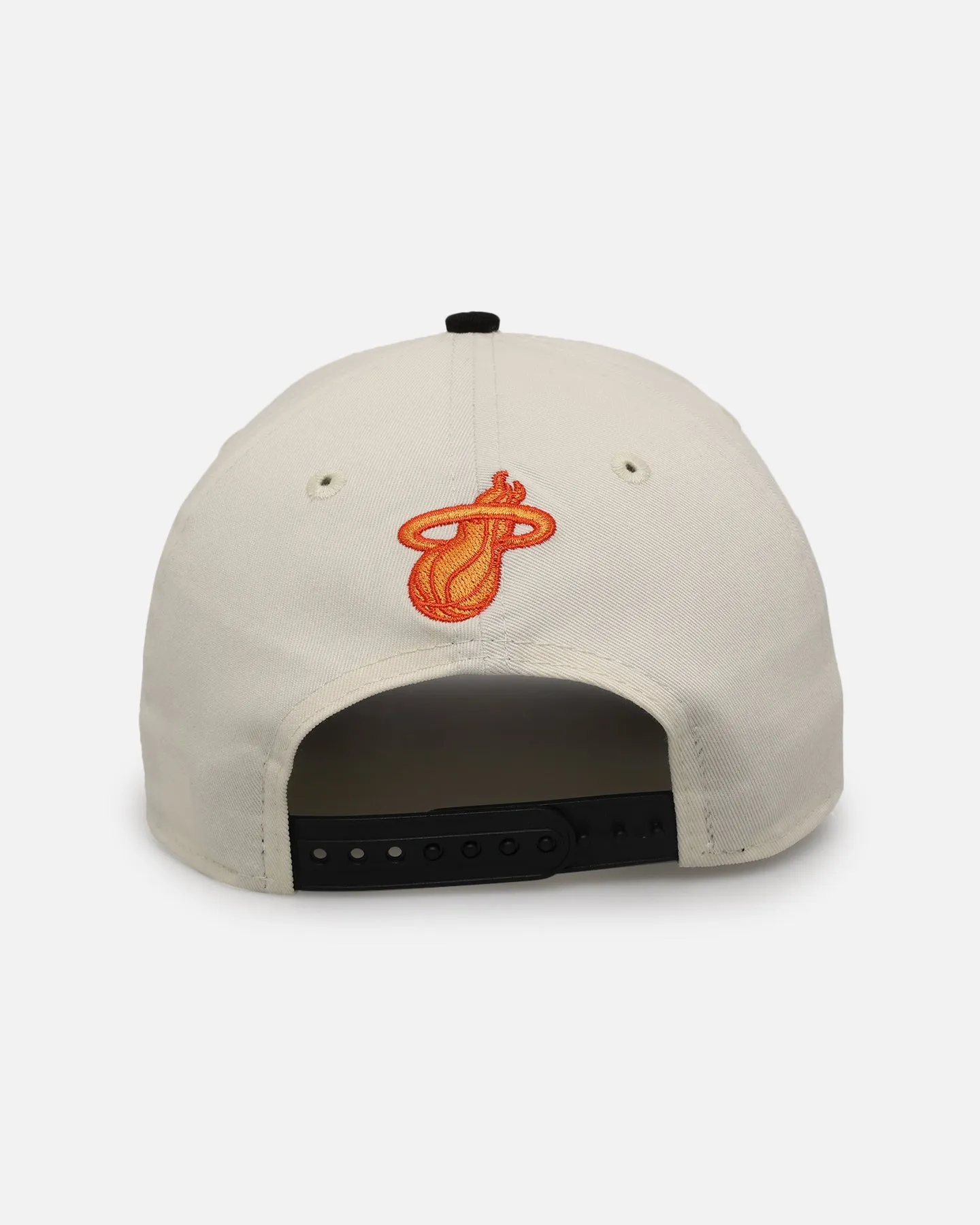 New Era Miami Heat 'Flame' 9FORTY A-Frame Snapback Chrome White/Black sold by Culture Kings product image thumbnail 2