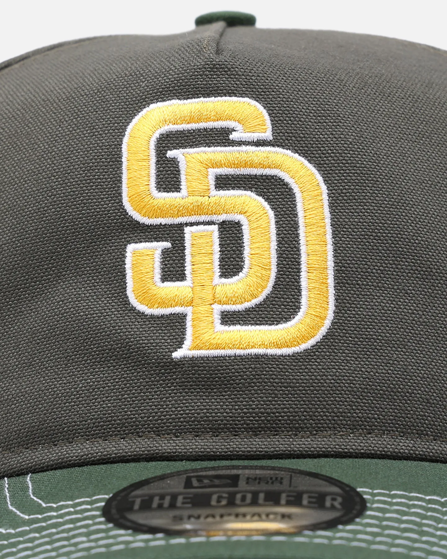 New Era San Diego Padres 'Contrast Visor' Pre-Curved Golfer Snapback Moss/Green sold by Culture Kings product image thumbnail 5