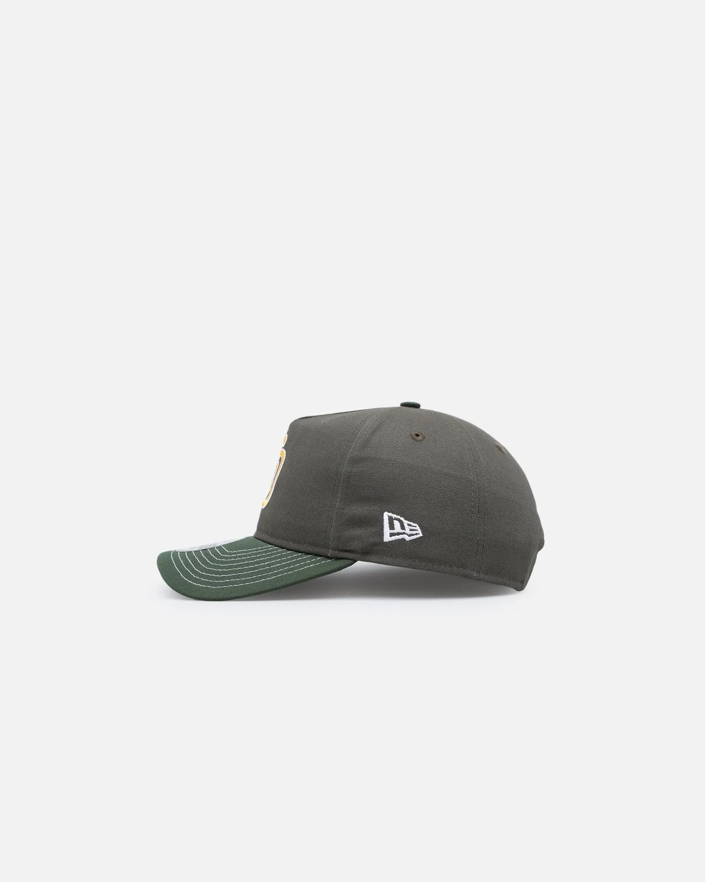 New Era San Diego Padres 'Contrast Visor' Pre-Curved Golfer Snapback Moss/Green sold by Culture Kings product image thumbnail 4