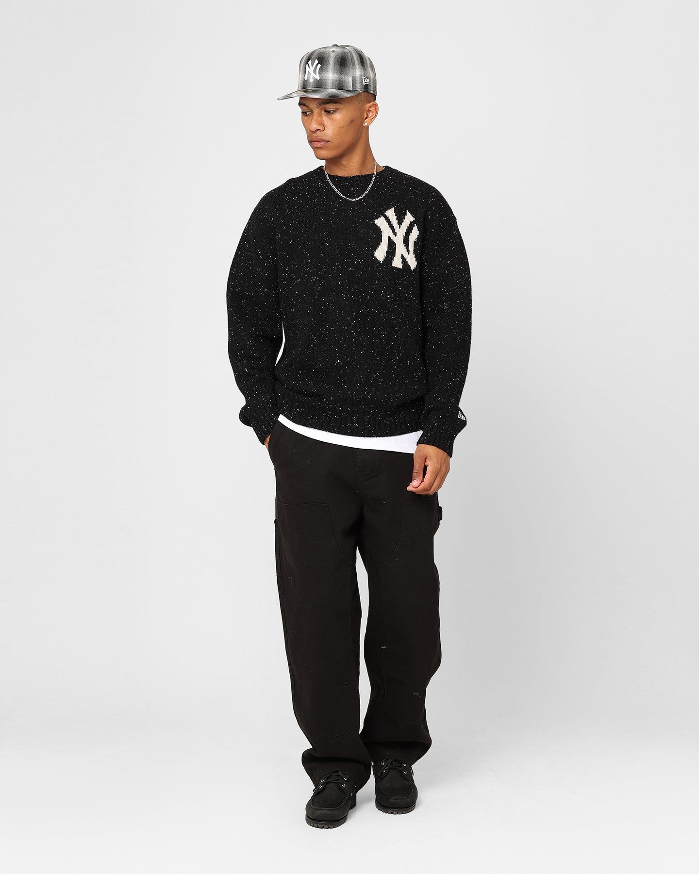 New Era New York Yankees Oversized Knit Sweater Black sold by Culture Kings product image thumbnail 2