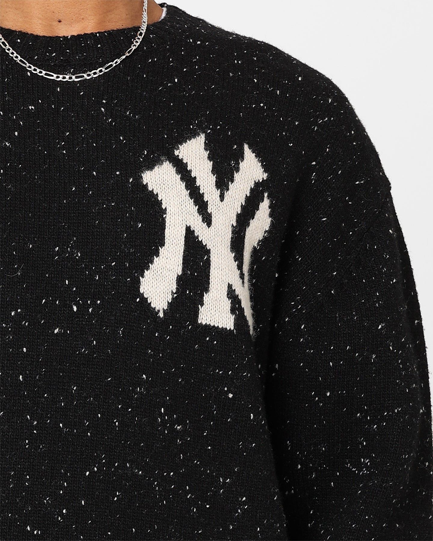 New Era New York Yankees Oversized Knit Sweater Black sold by Culture Kings product image thumbnail 3