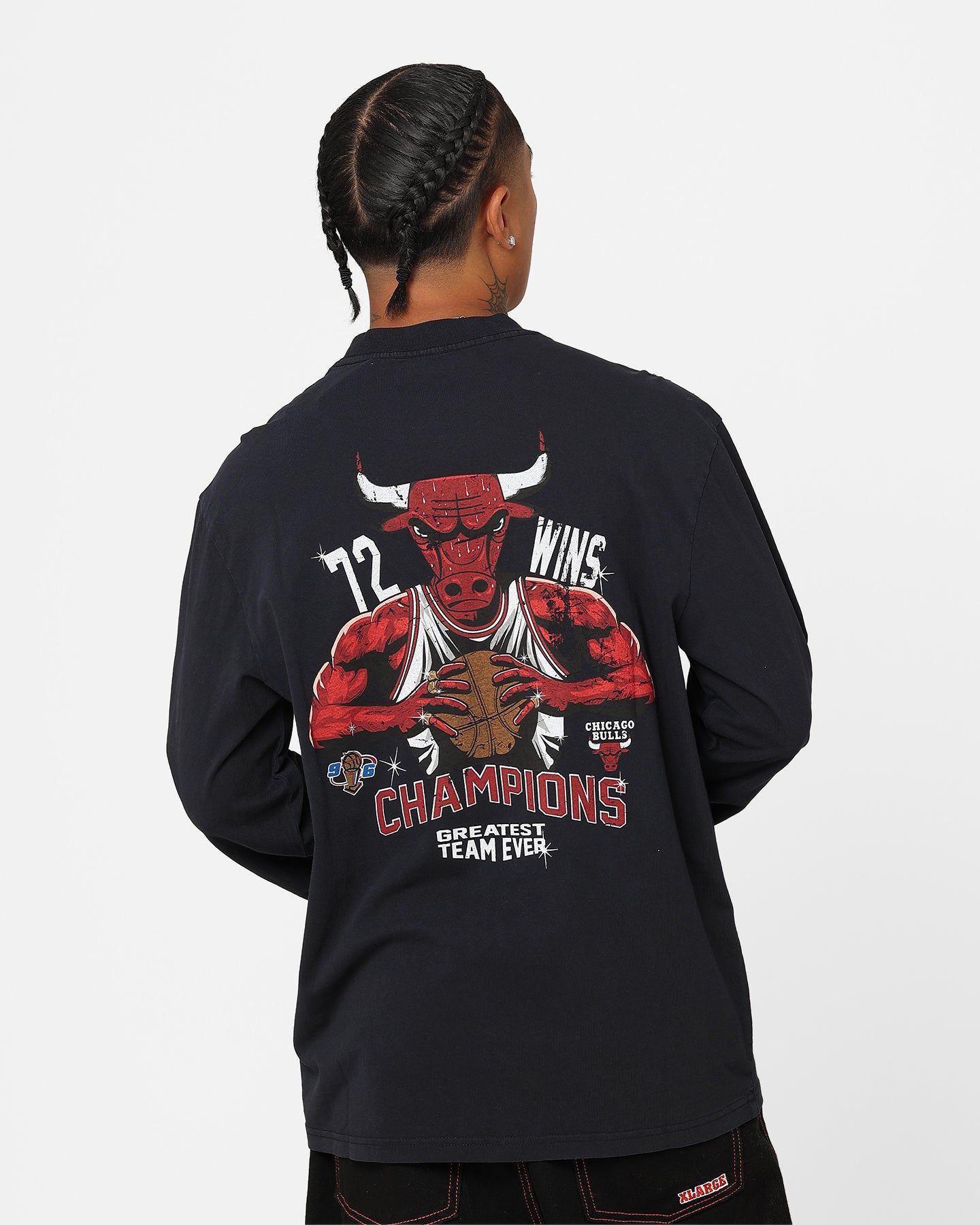 Mitchell & Ness Chicago Bulls 72 Bulls Record Long Sleeve Shirt Faded Black sold by Culture Kings product image thumbnail 2