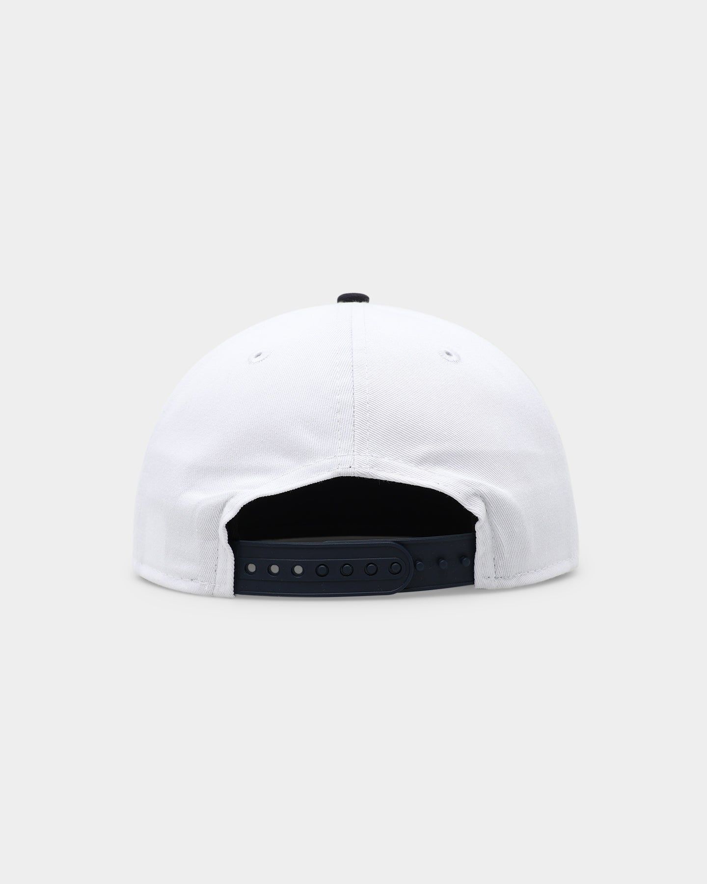 New Era New York Yankees 2-Tone Golfer Snapback White/Navy sold by Culture Kings product image thumbnail 2