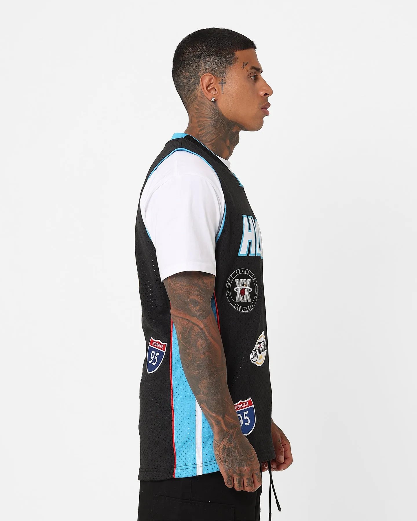 Mitchell & Ness Miami Heat Dwyane Wade Hi-Way Swing Jersey Black sold by Culture Kings product image thumbnail 5