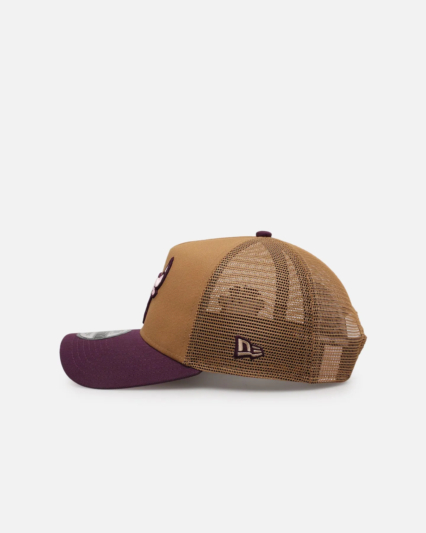 New Era Chicago Bulls 'Rustic Rose' 9FORTY A-Frame Trucker Snapback Wheat sold by Culture Kings product image thumbnail 4