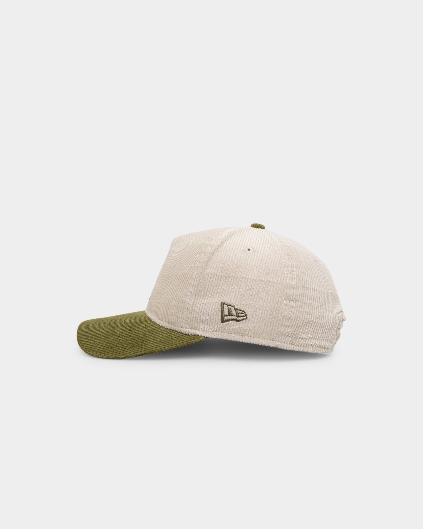 New Era Los Angeles Dodgers 'Dusty Olive' Corduroy Golfer Snapback Green Med sold by Culture Kings product image thumbnail 4