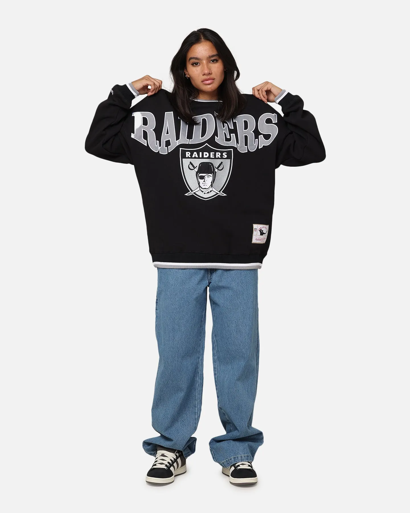 Mitchell & Ness Oakland Raiders Shooting Crewneck Black sold by Culture Kings product image thumbnail 2