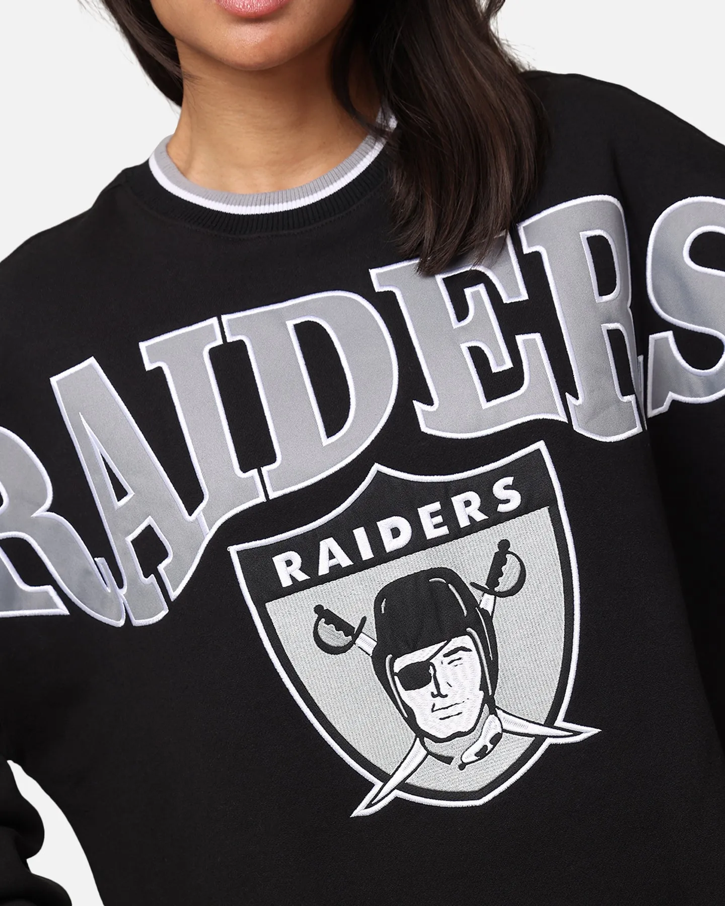 Mitchell & Ness Oakland Raiders Shooting Crewneck Black sold by Culture Kings product image thumbnail 5