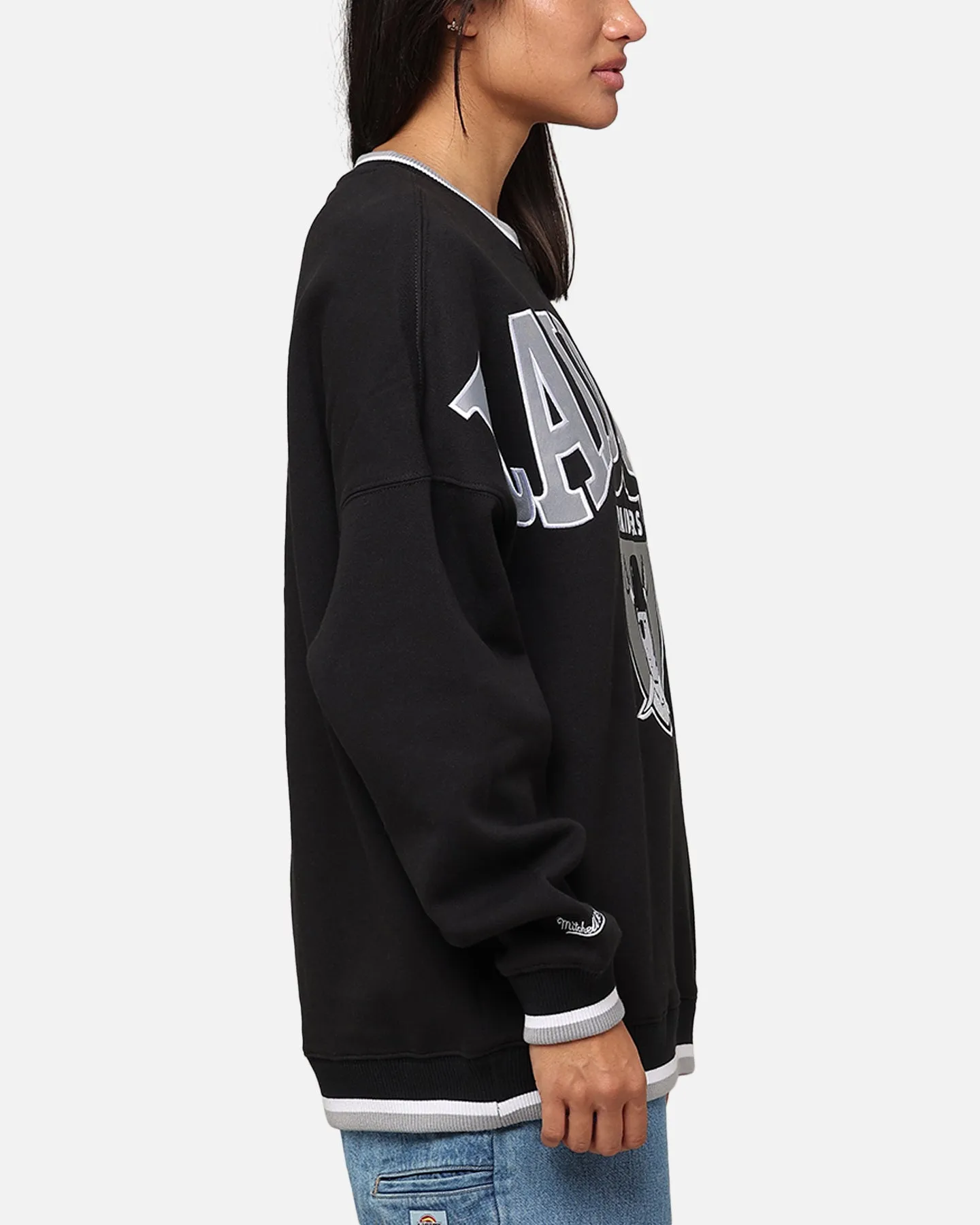 Mitchell & Ness Oakland Raiders Shooting Crewneck Black sold by Culture Kings product image thumbnail 4