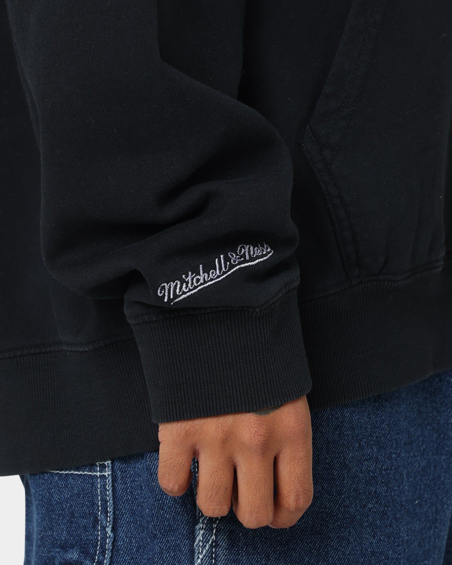 Mitchell & Ness Los Angeles Lakers Point Guard Hoodie Faded Black sold by Culture Kings product image thumbnail 8