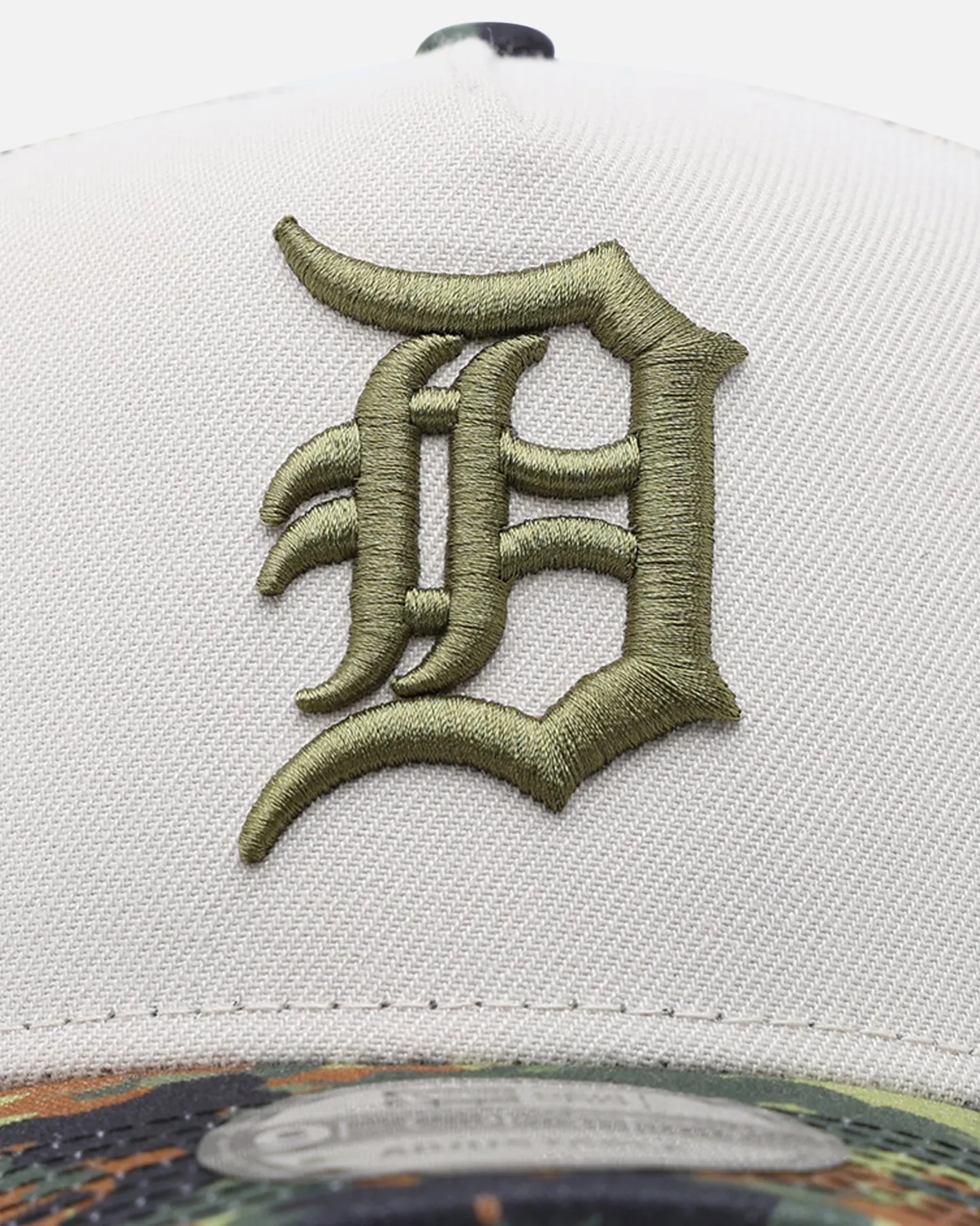 New Era Detroit Tigers "Camo Visor" 9FORTY A-Frame Trucker Snapback Stone/Olive sold by Culture Kings product image thumbnail 5