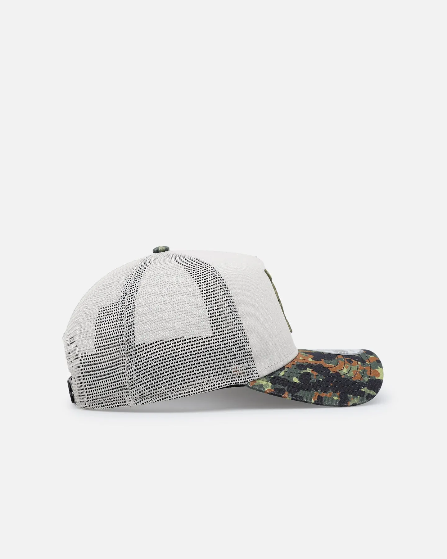 New Era Detroit Tigers "Camo Visor" 9FORTY A-Frame Trucker Snapback Stone/Olive sold by Culture Kings product image thumbnail 3