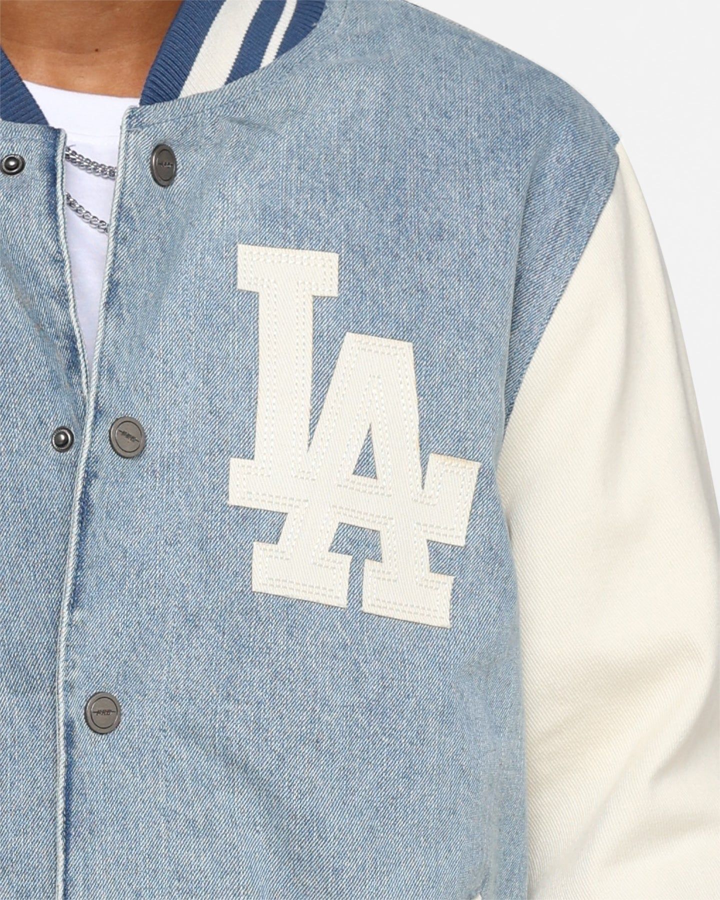 Pro Standard Los Angeles Dodgers Varsity Blue Jacket Denim/Linen sold by Culture Kings product image thumbnail 3