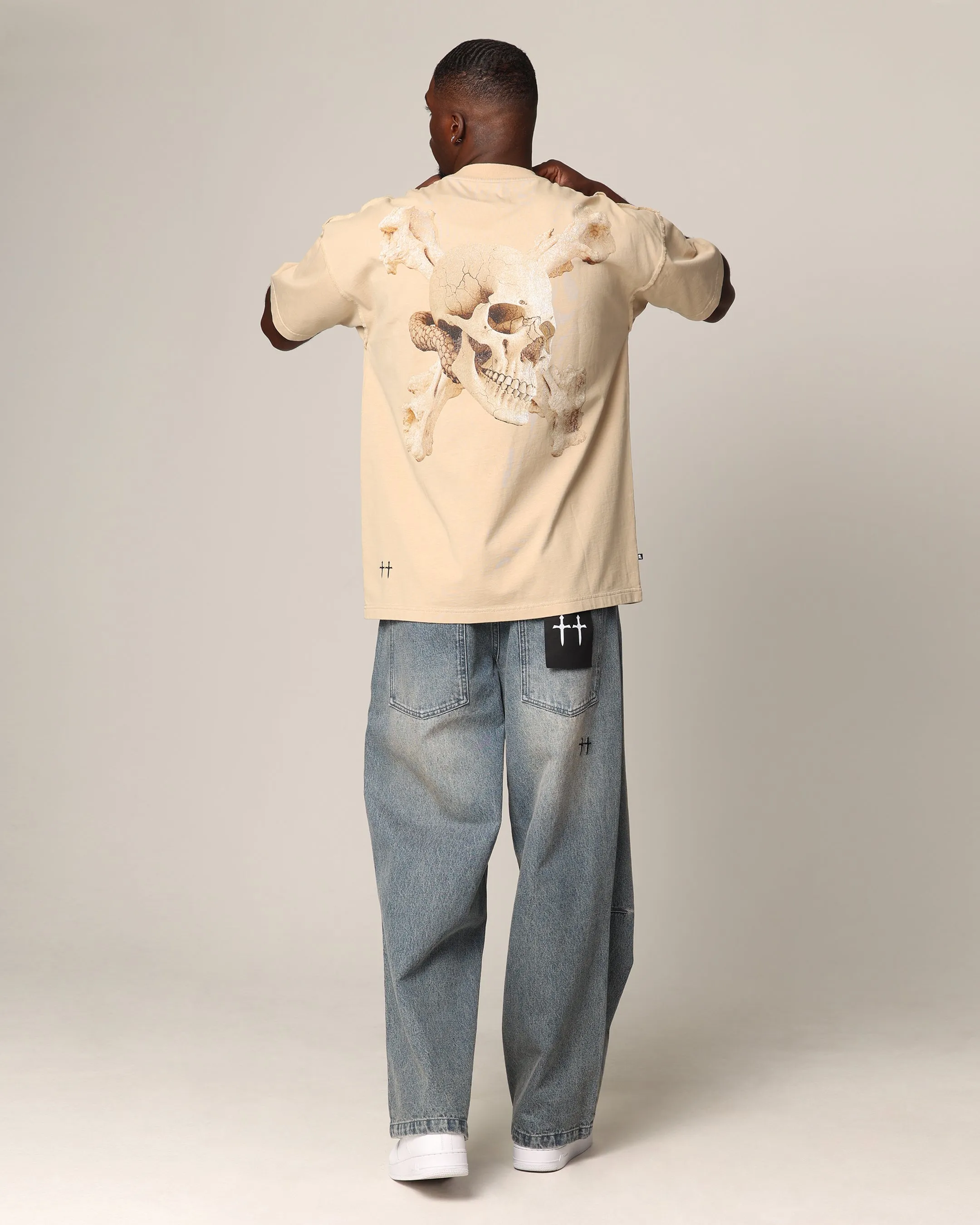 Saint Morta Corpus Boxy T-Shirt Stone sold by Culture Kings product image thumbnail 4