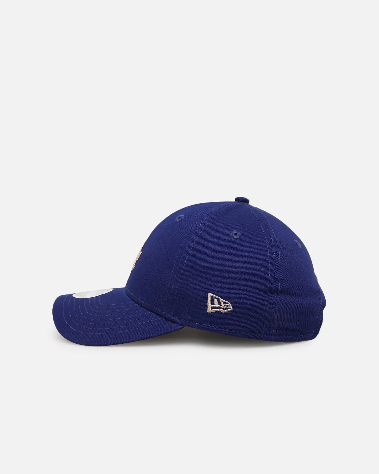 New Era Women's Los Angeles Dodgers 9FORTY A-Frame Strapback OTC sold by Culture Kings product image thumbnail 4