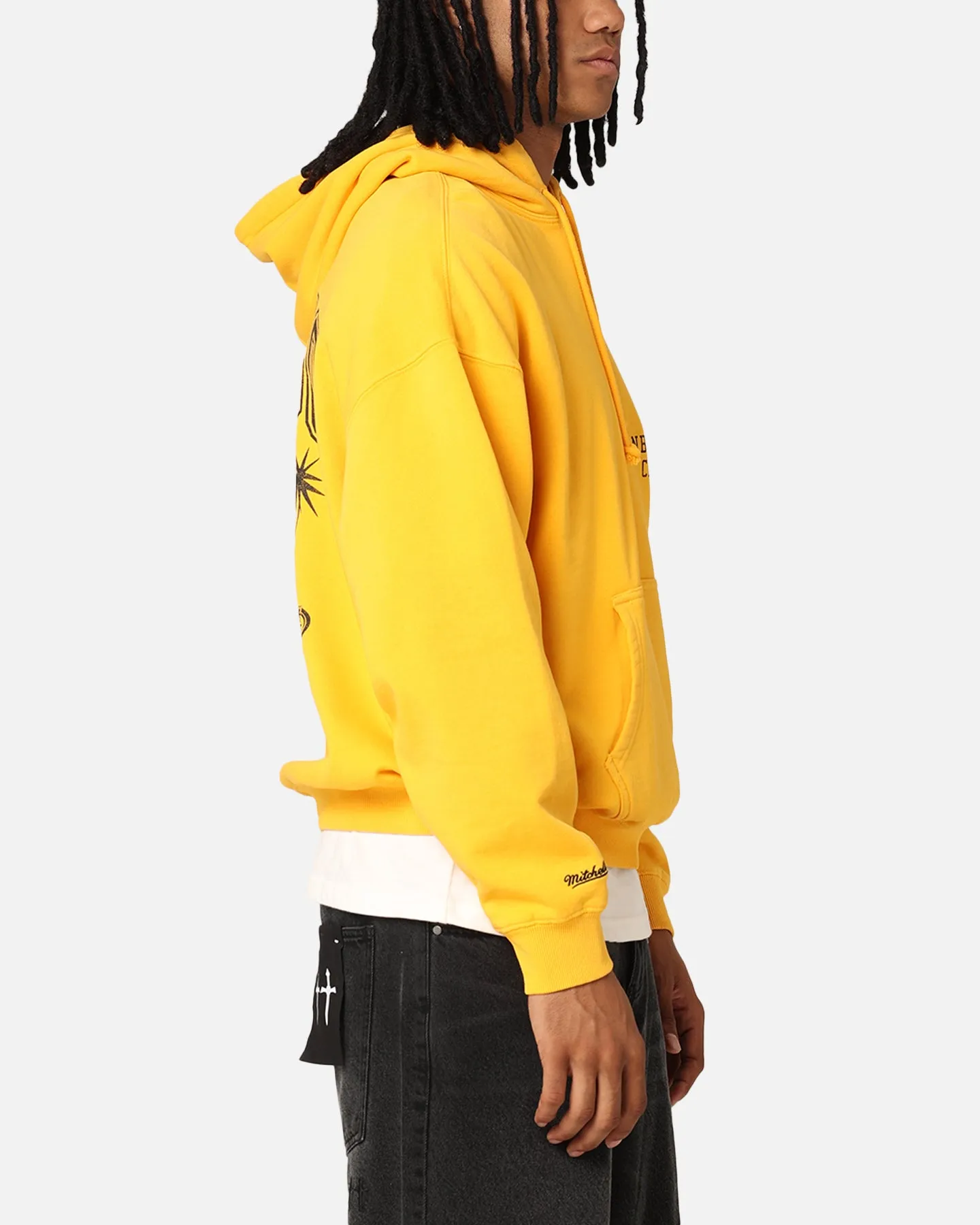 Mitchell & Ness Chicago Bulls Rings Hoodie Ochre sold by Culture Kings product image thumbnail 5