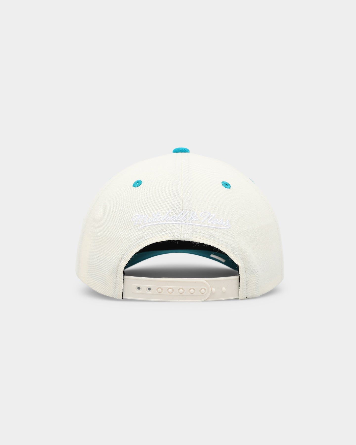 Mitchell & Ness Charlotte Hornets Team Script OG Snapback Vintage Cream sold by Culture Kings product image thumbnail 2